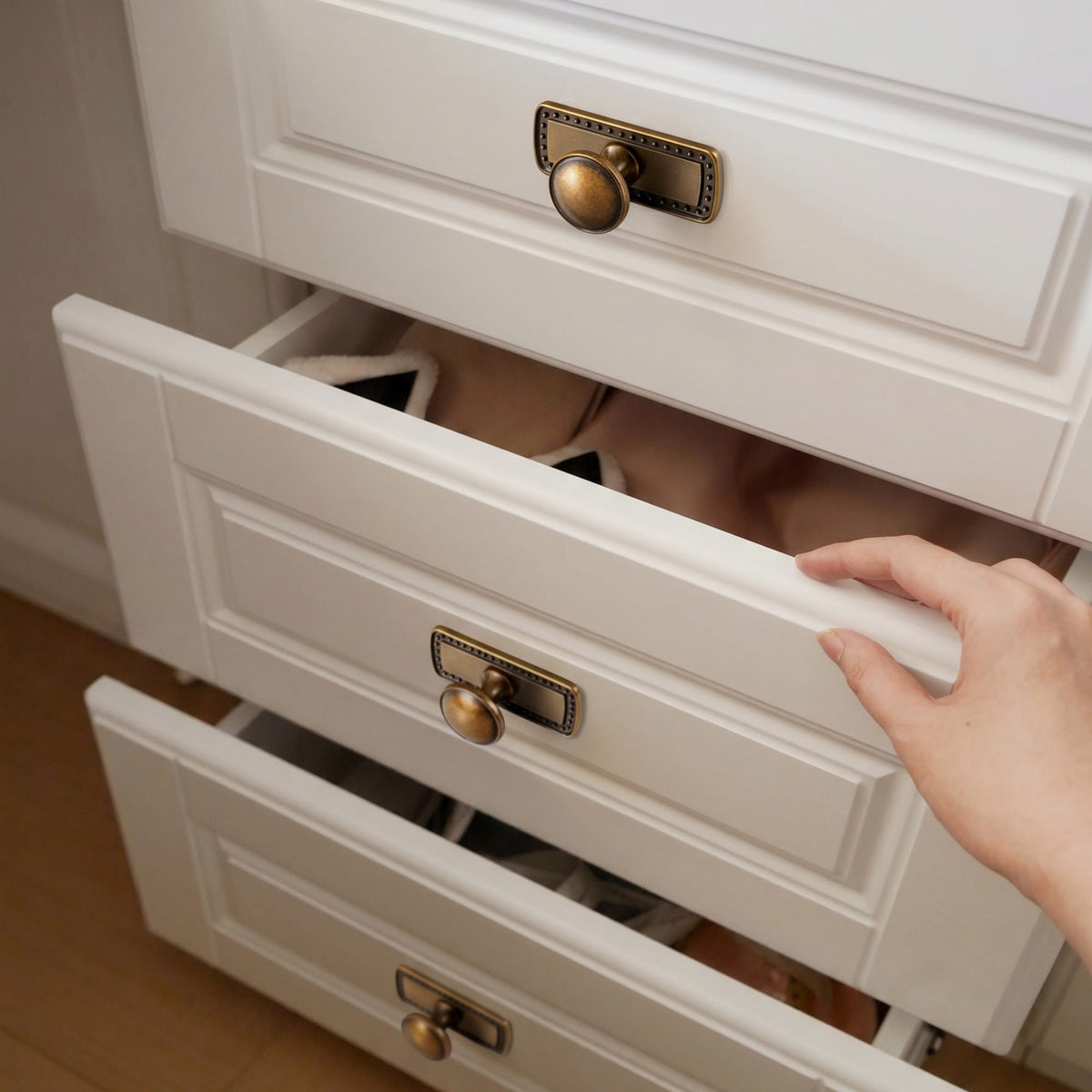 Goo-Ki Antique Brass Cabinet Knobs Zinc Alloy Round Drawer Pulls with Vintage Patina Finish Retro Furniture Hardware