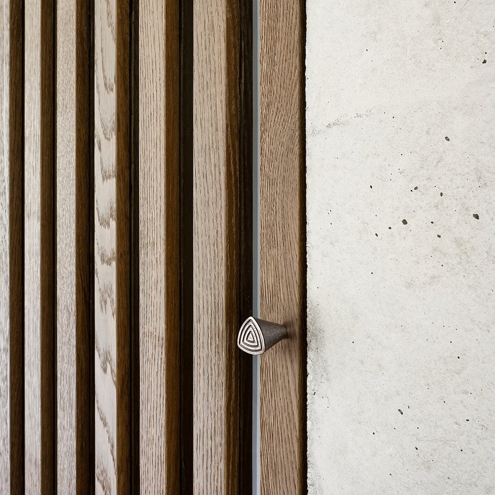 Goo-Ki Antique Style Conical Knob Retro Triangle Pattern Drawer Hardware Unique Cabinet Knob