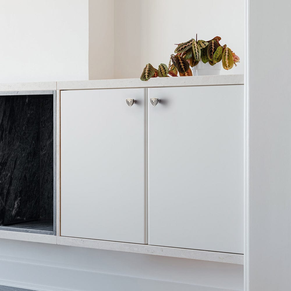 Goo-Ki Antique Style Conical Knob Retro Triangle Pattern Drawer Hardware Unique Cabinet Knob