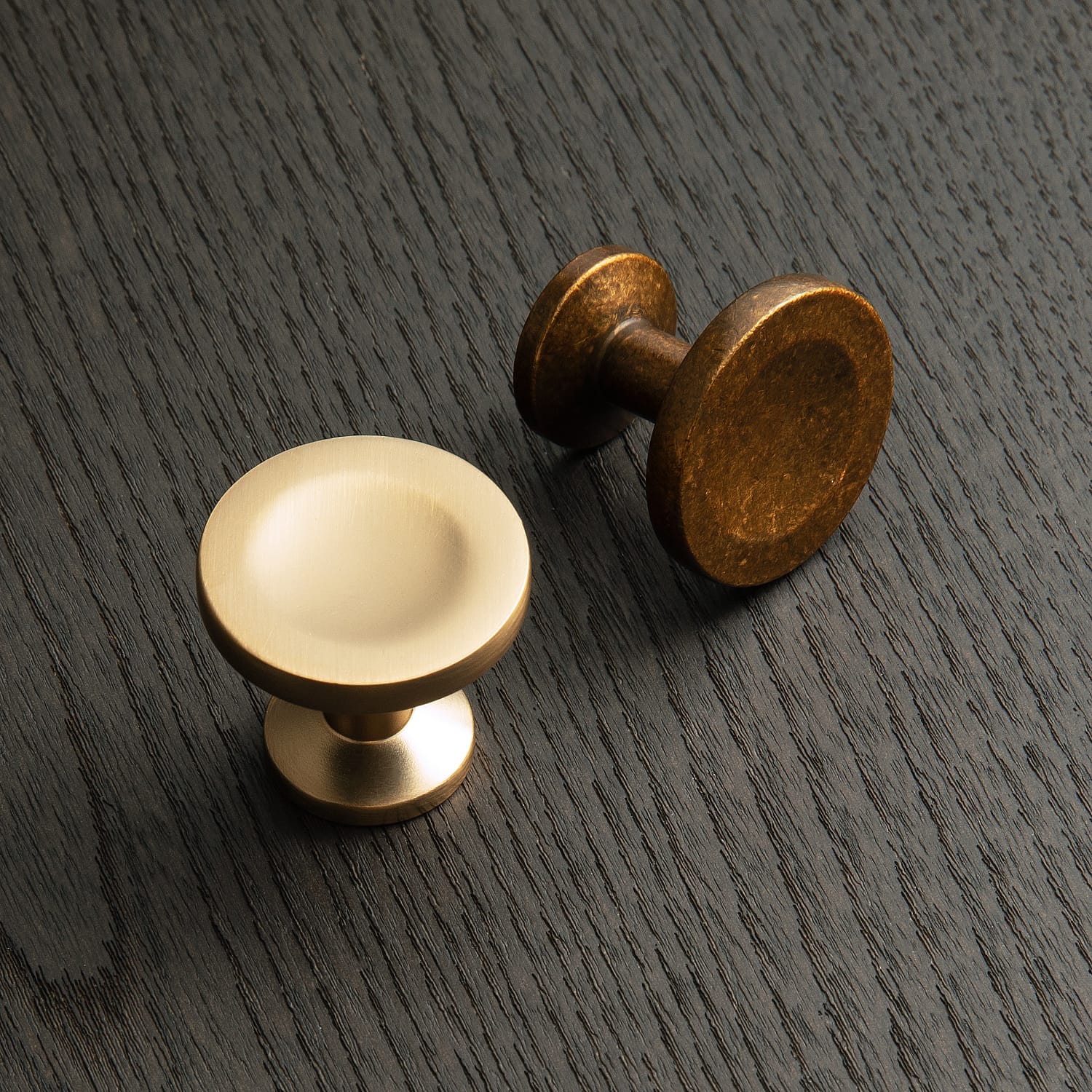 Goo-Ki Assorted Shaped Zinc Alloy Cabinet Hardware - Knobs and Back Plates for Stylish Furniture