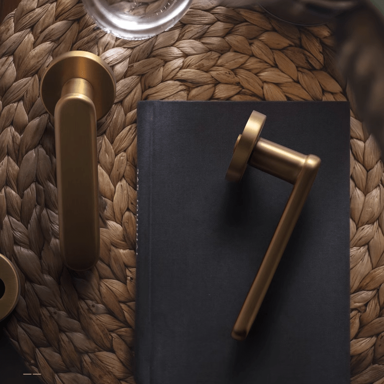 Goo-Ki Brass Door Lock Indoor Bedroom Door Lock Simple Luxurious French Style Silent Door Handle