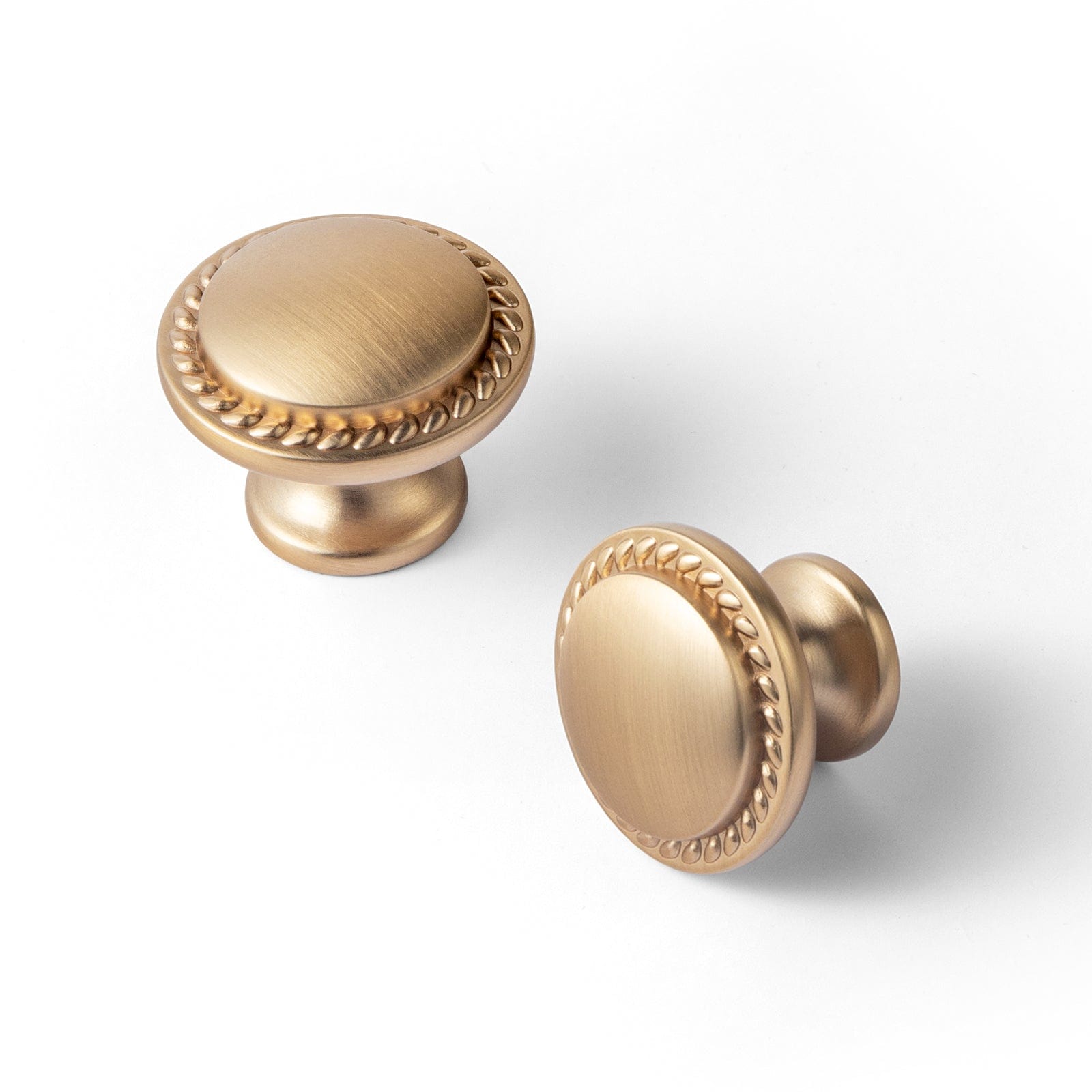 Goo-Ki Champagne Bronze / Knob / 12 Pack Classic Round Design Cabinet Knobs with Wheatear Border for Kitchen Drawers