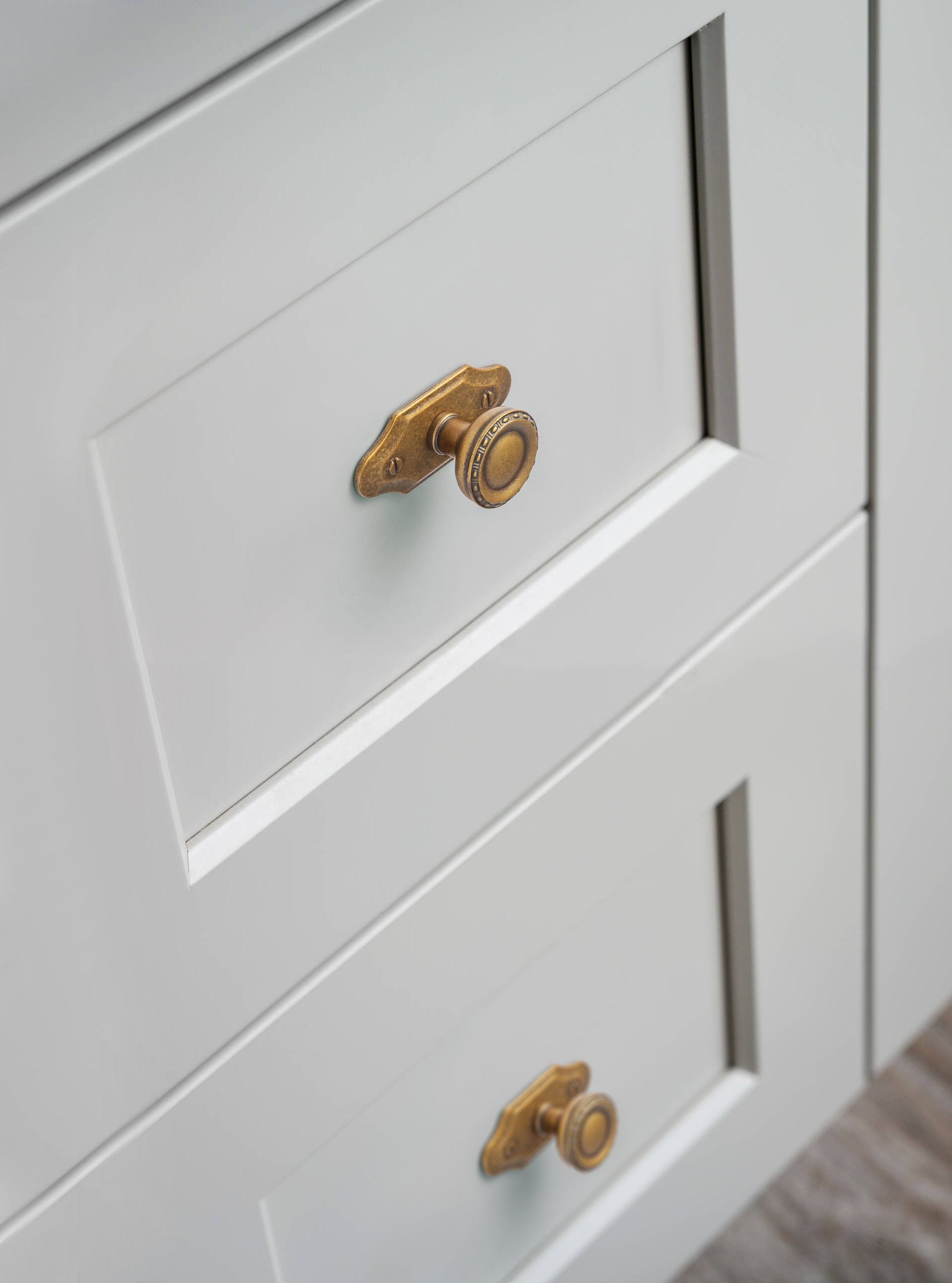 Goo-Ki Classic Round Cabinet Knobs Elegant Decorative Drawer Knobs with Ornate Edging