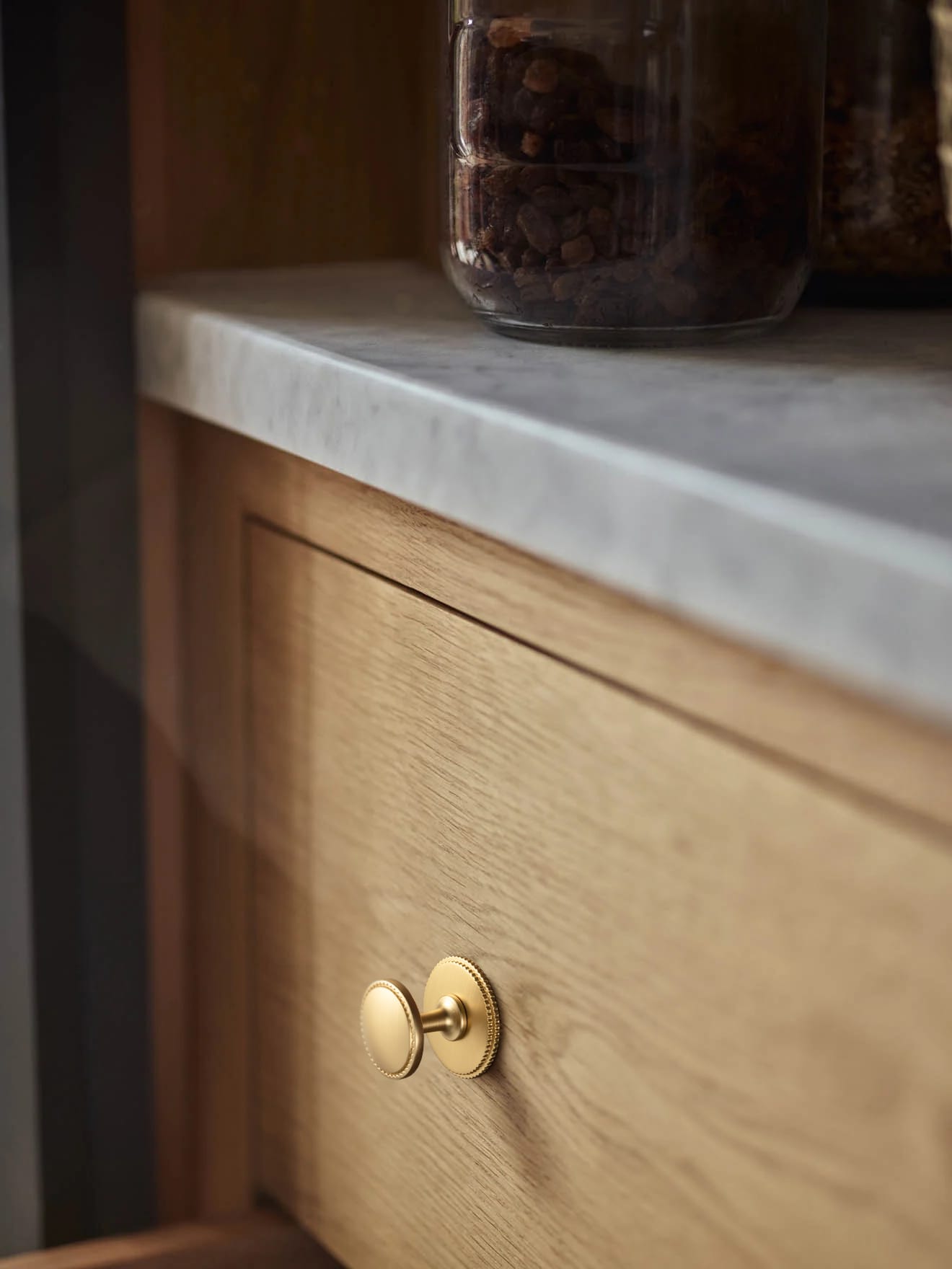 Goo-Ki Classic Round Design Cabinet Knobs with Toothed Rim for Kitchen Drawers