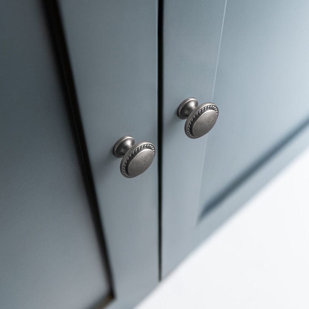 Goo-Ki Classic Round Design Cabinet Knobs with Wheatear Border for Kitchen Drawers