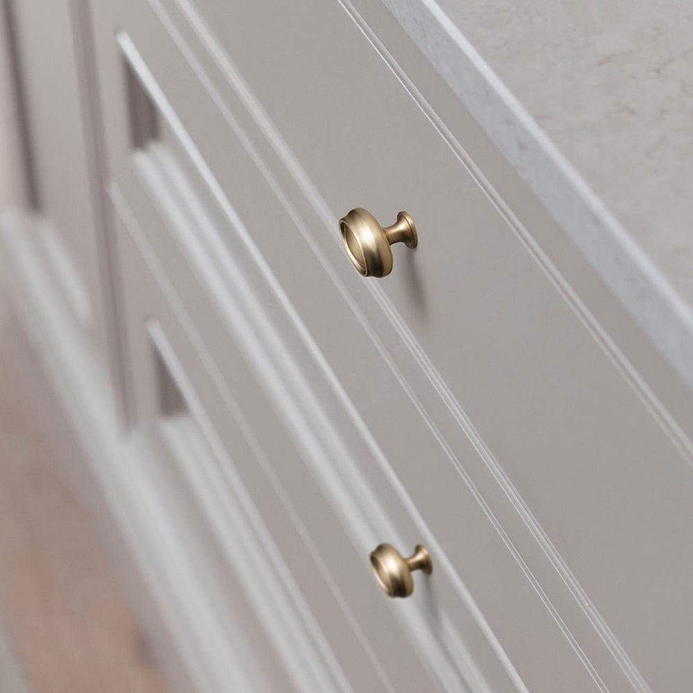 Goo-Ki Concave Design Round Knob Timeless Retro Cabinet Single Hole Knobs Multipack