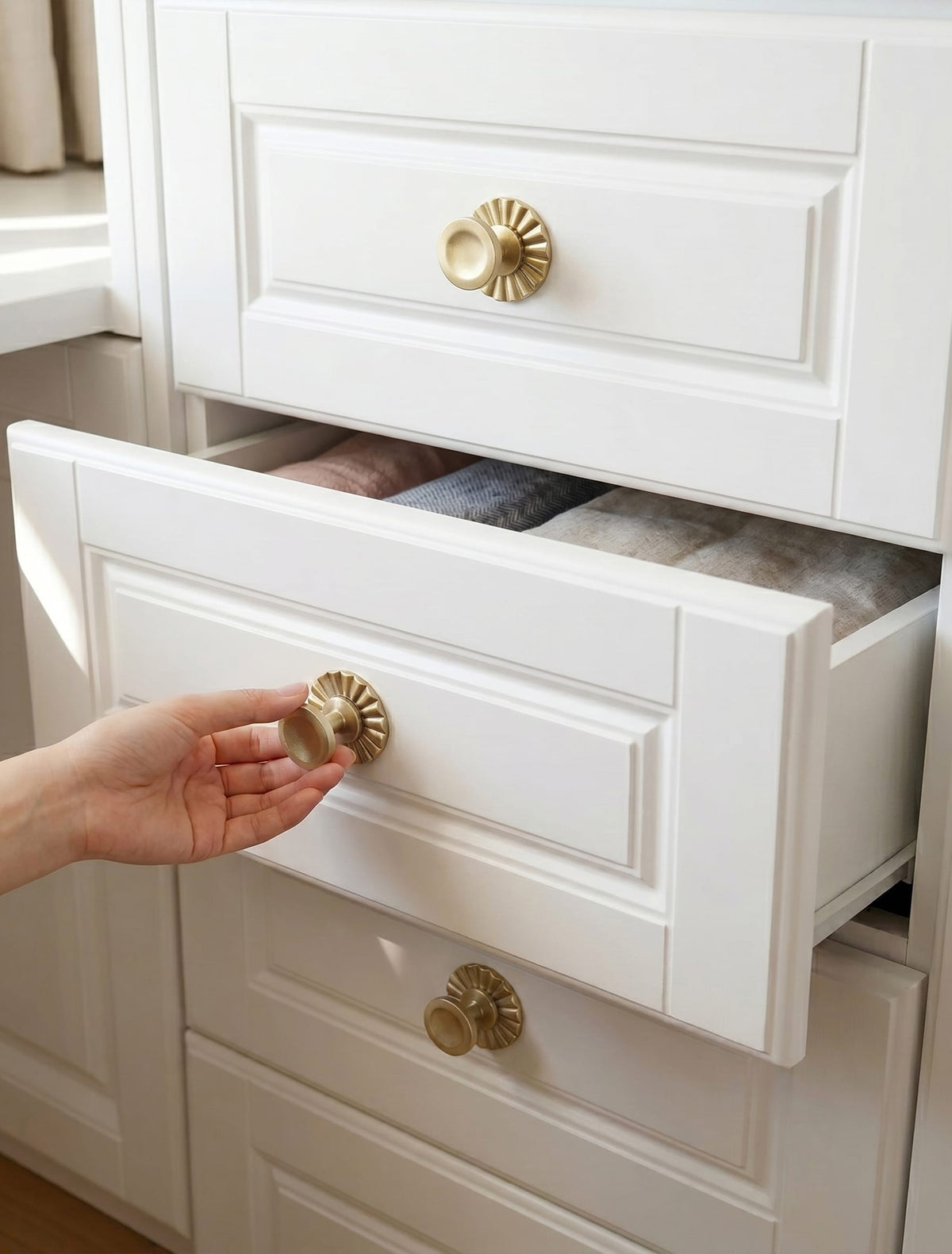 Goo-Ki Concave Dish Shaped Zinc Alloy Cabinet Knobs, Retro Bowl Round Drawer Knob for Stylish Furniture