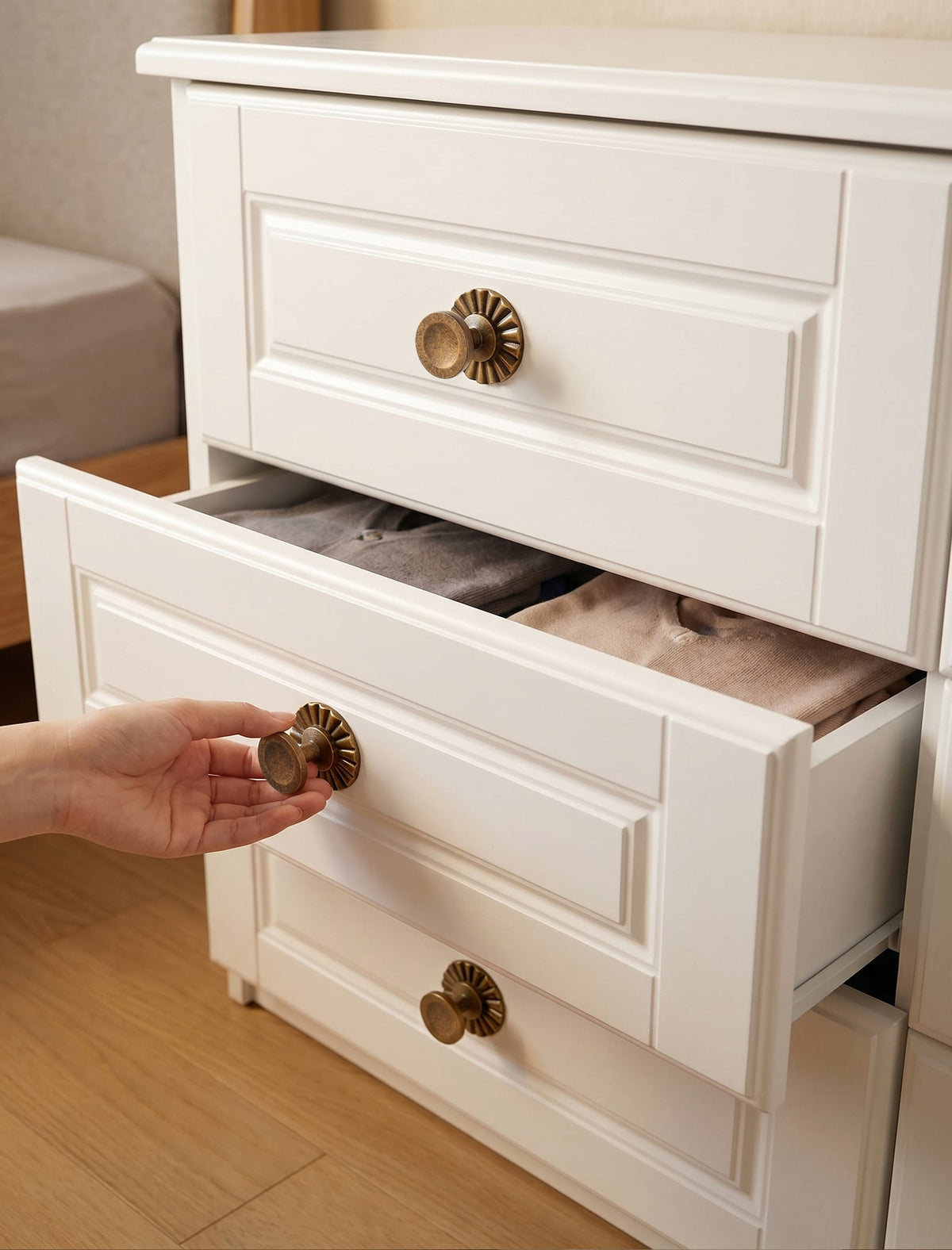Goo-Ki Concave Dish Shaped Zinc Alloy Cabinet Knobs, Retro Bowl Round Drawer Knob for Stylish Furniture