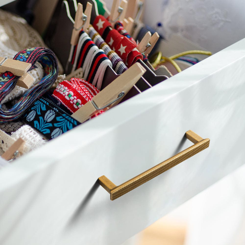 Goo-Ki Diamond Pattern Drawer Pull Elegant Textured Cabinet Handle for Furniture