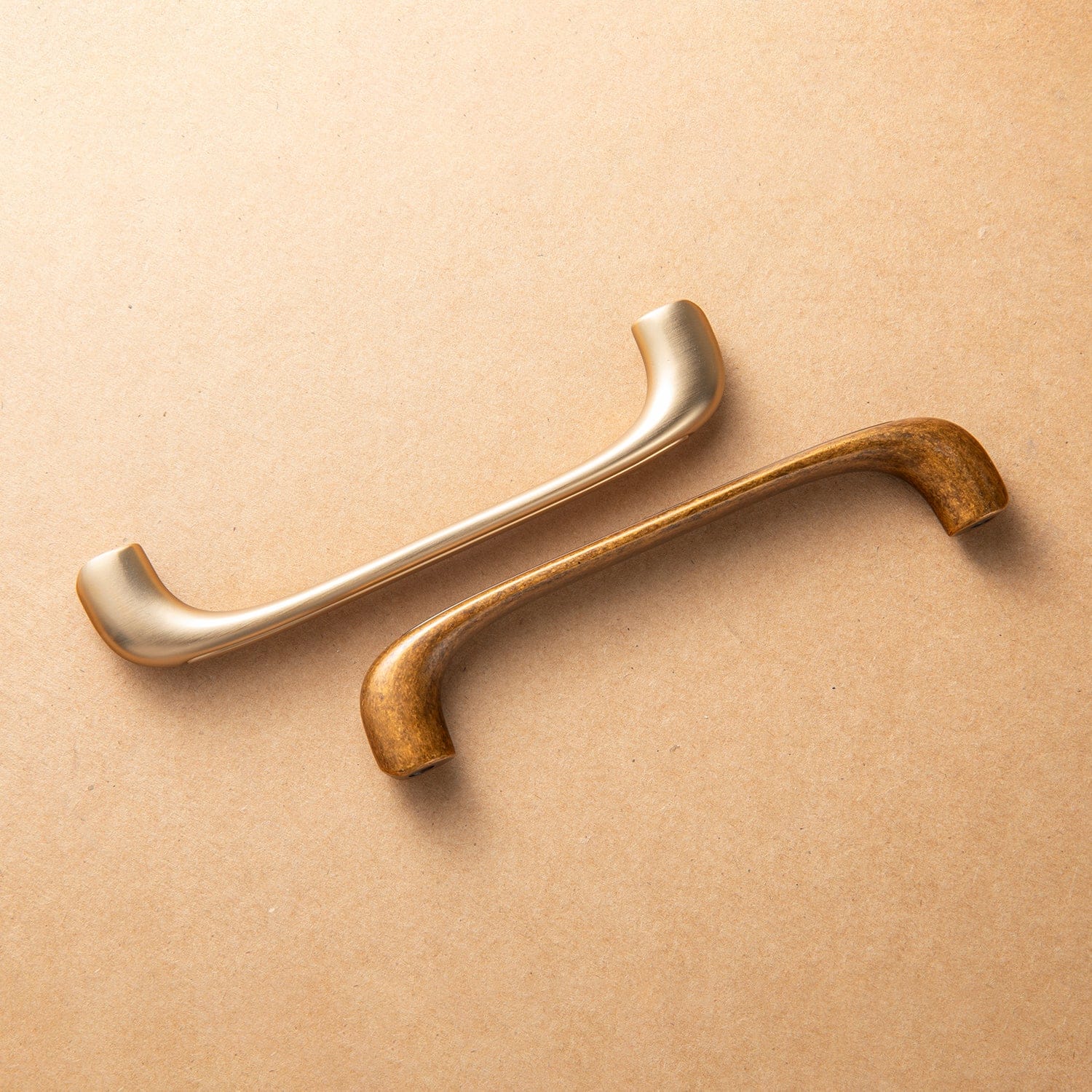 Goo-Ki Elegant Antique and Brushed Brass Bar Pull Cabinet Handles with Unique Design