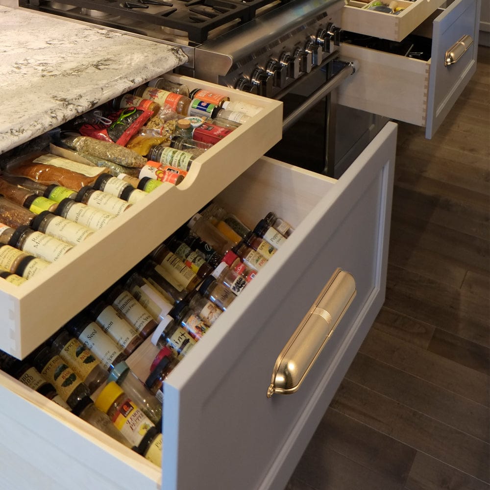 Goo-Ki Elegant Vintage Cup Pulls with Textured Strap Design for Kitchen & Furniture