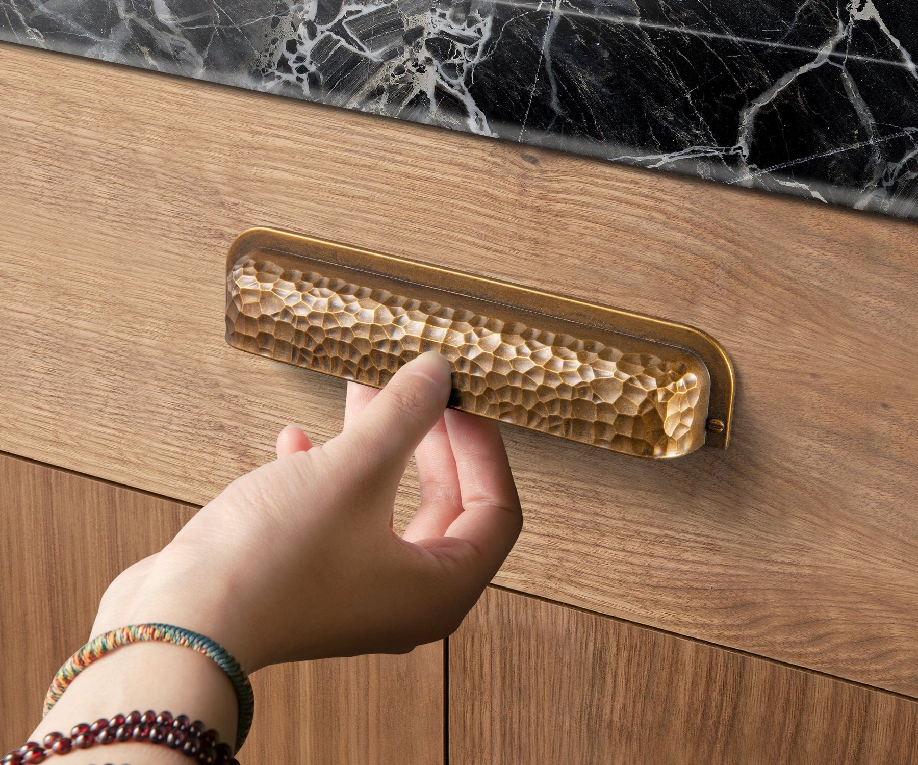 Goo-Ki Hammered Zinc Alloy Cabinet Cup Pulls Retro Style Drawer Handles with Unique Pattern
