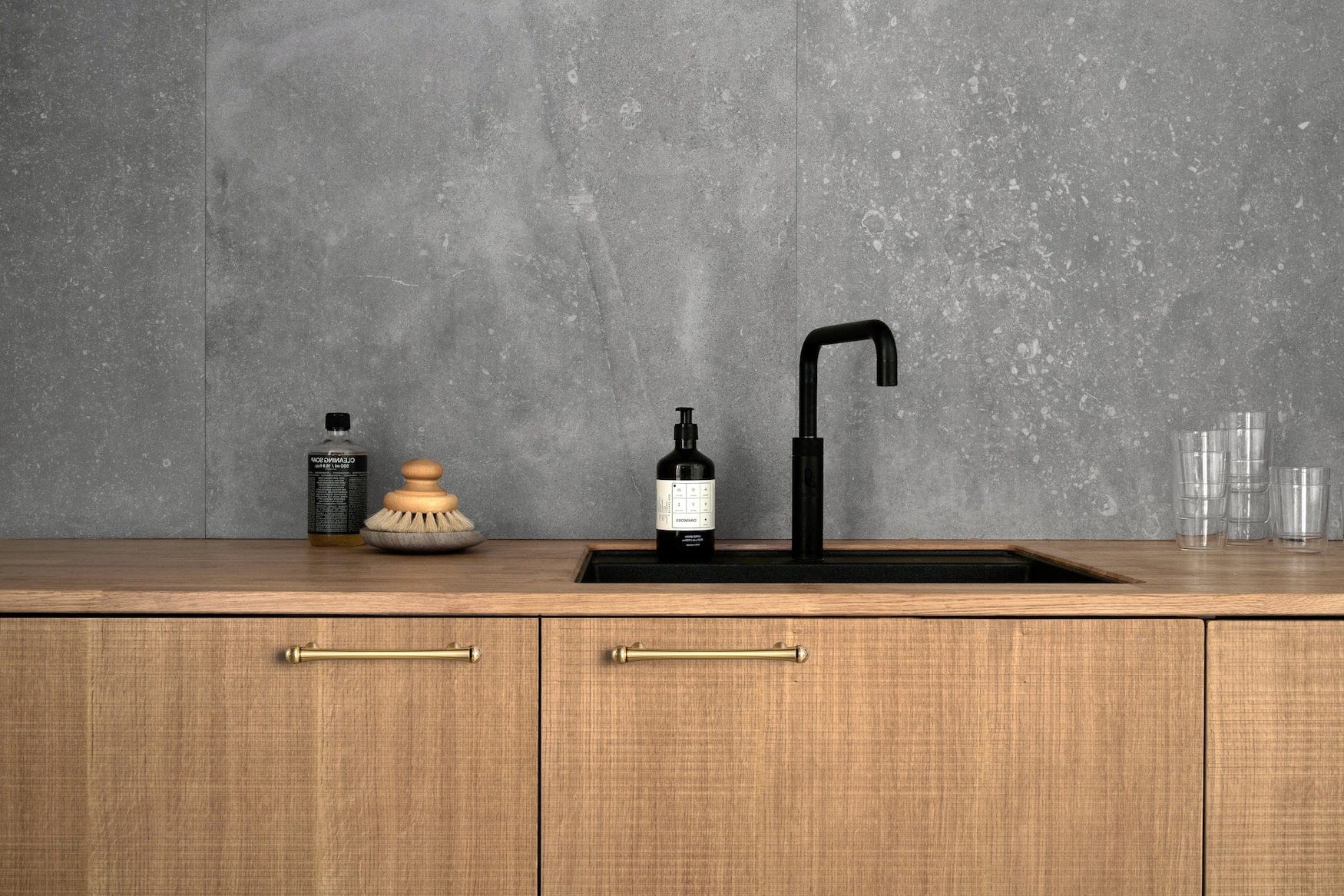 Goo-Ki Hammered Zinc Alloy Cabinet Pulls & Knobs - Textured Hardware for Kitchen Drawers/Cupboards