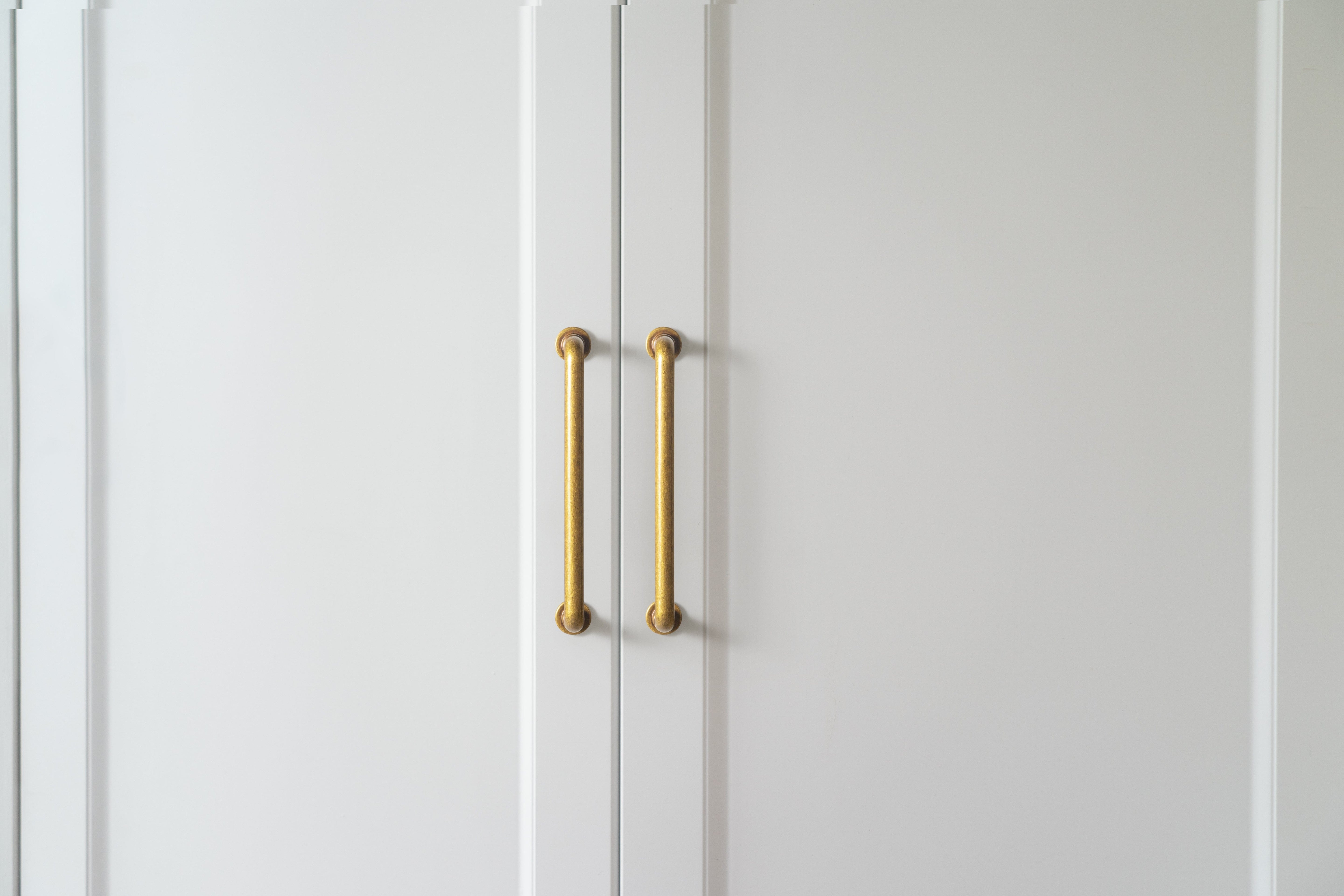 Goo-Ki Industrial Round Bar Zinc Alloy Pulls - Champagne Bronze & Antique Brass Finish