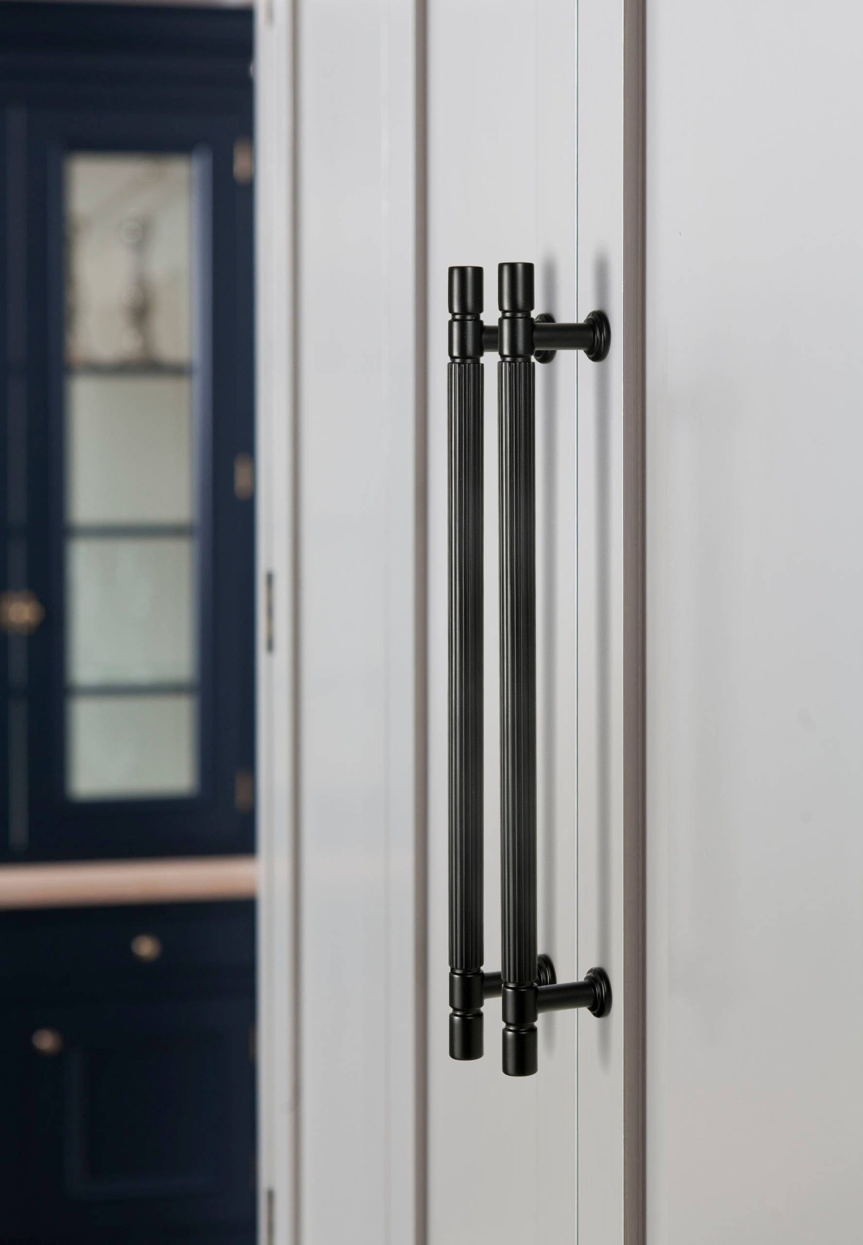 Goo-Ki Industrial Style Retro Zinc Alloy Cabinet Pulls with Striped Texture