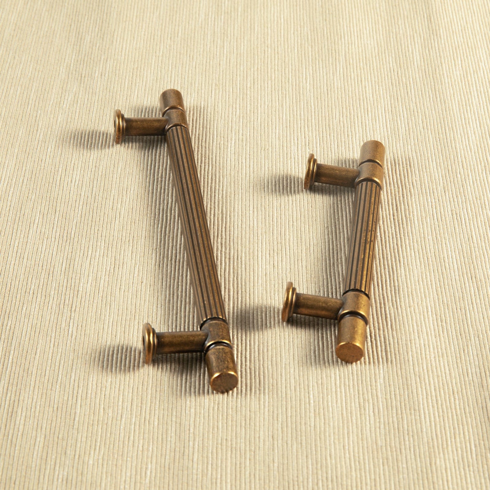 Goo-Ki Industrial Style Retro Zinc Alloy Cabinet Pulls with Striped Texture
