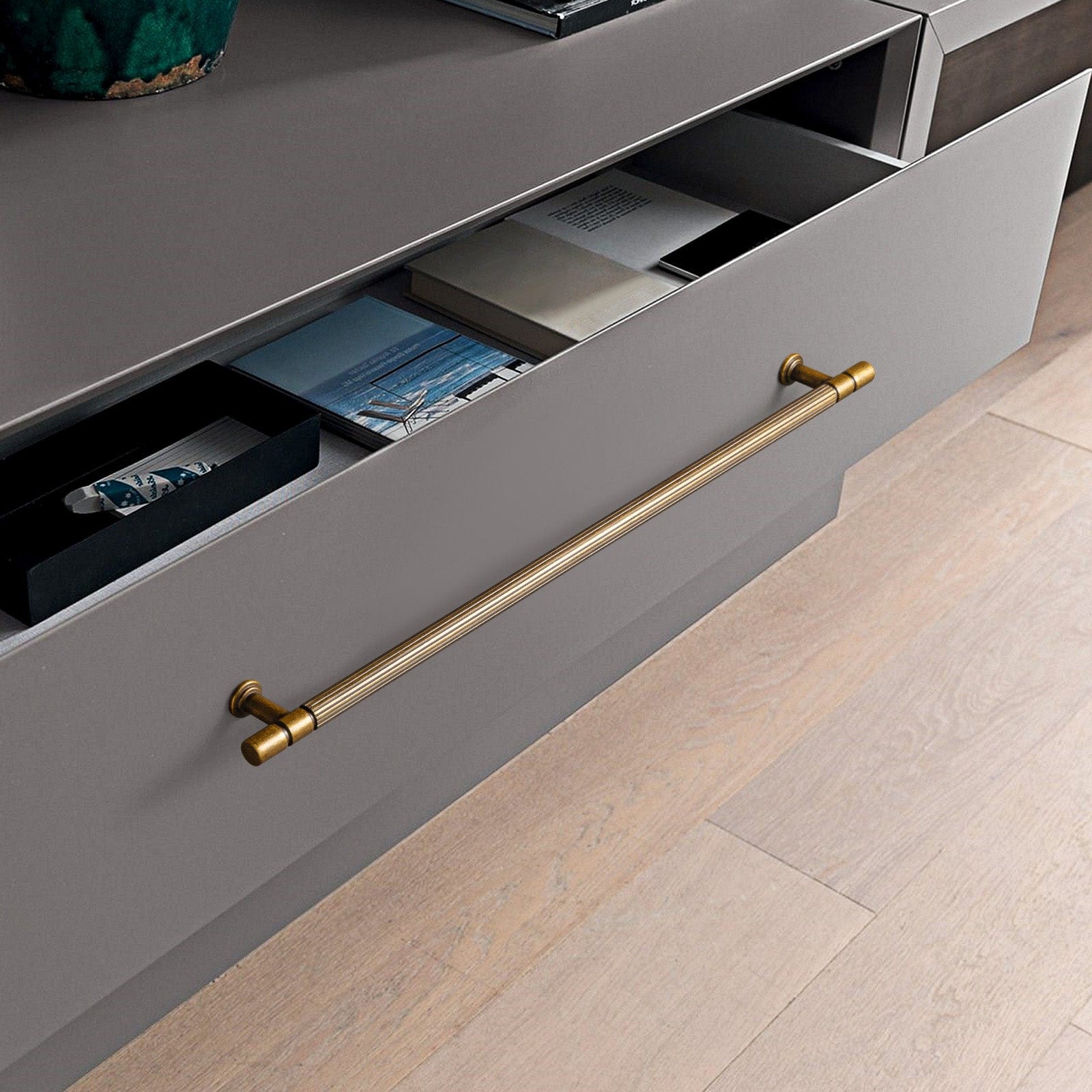 Goo-Ki Industrial Style Retro Zinc Alloy Cabinet Pulls with Striped Texture