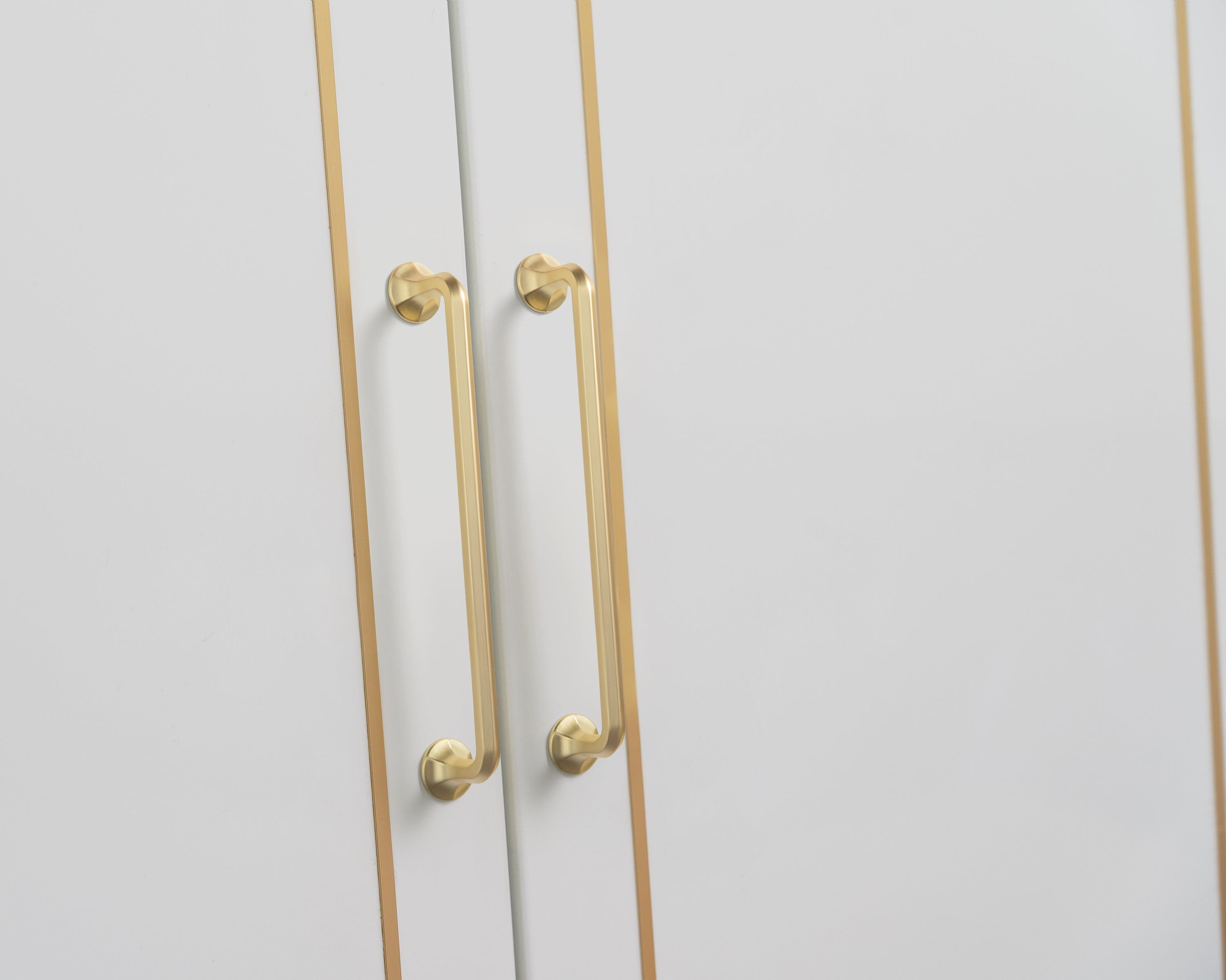Goo-Ki Large Base Cabinet Handle Angled Bronze Drawer Pulls