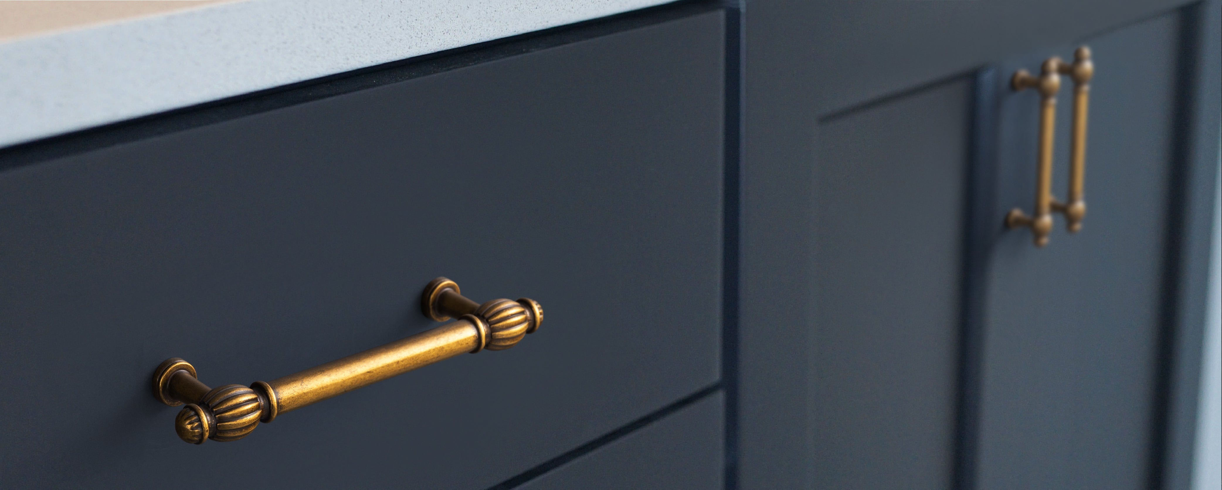 Goo-Ki Luxury Decorative Antique Brass Cabinet Handles Stylish Accents for Modern Cabinet Design
