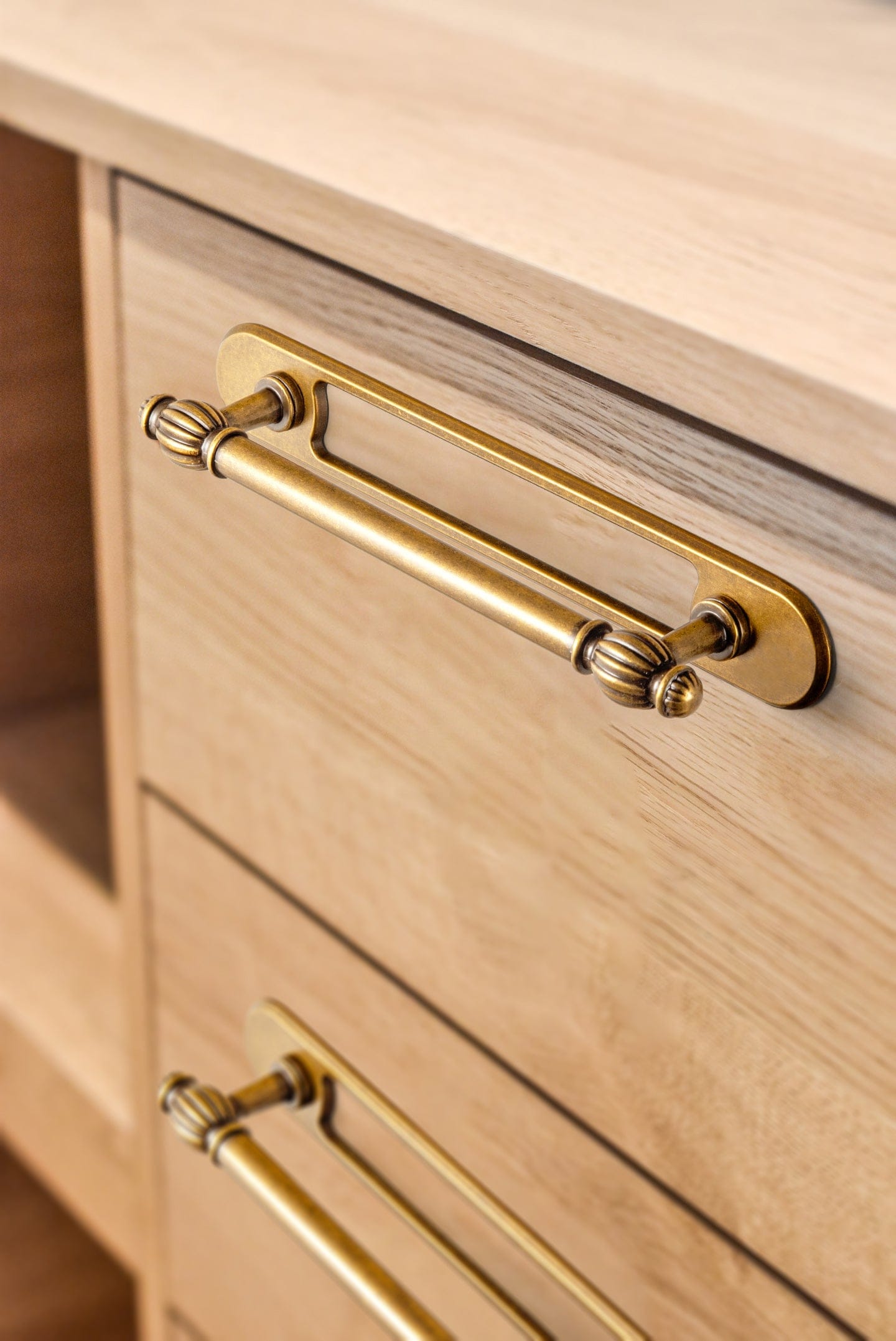 Goo-Ki Luxury Decorative Antique Brass Cabinet Handles Stylish Accents for Modern Cabinet Design