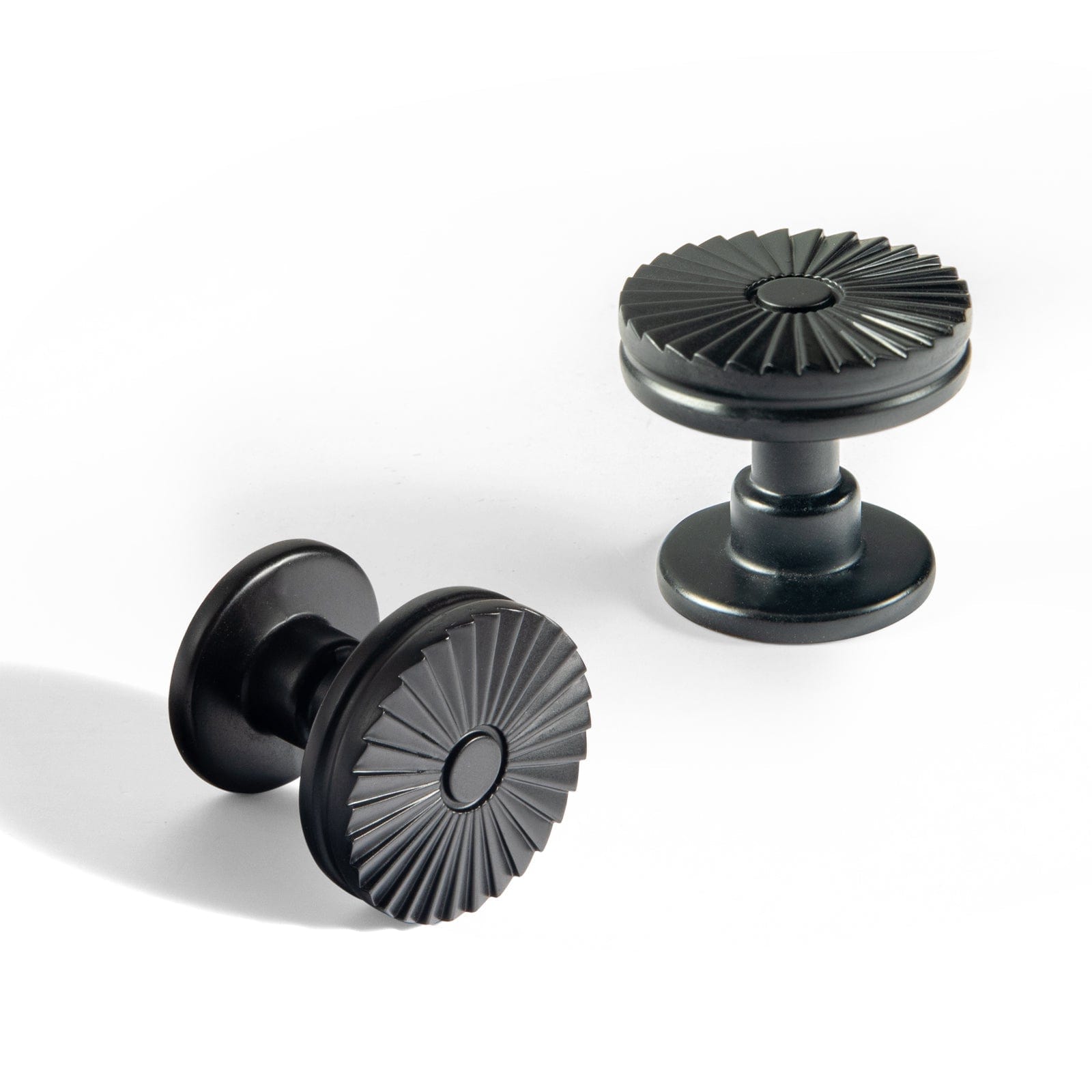 Goo-Ki Matte Black / Knob / 6 Pack Sunburst - Shaped Vintage Brass Cabinet Knobs for Distinctive Style