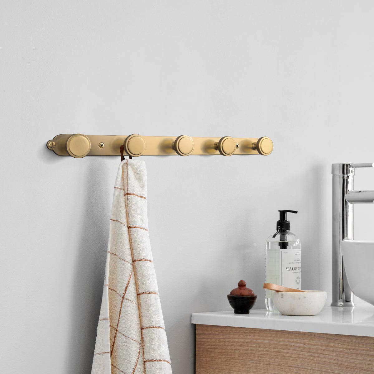 Goo-Ki Minimalist Round Knob Zinc Alloy Coat Hook Rail, Wall Mounted Robe Hanger for Coats, Towels & Accessories