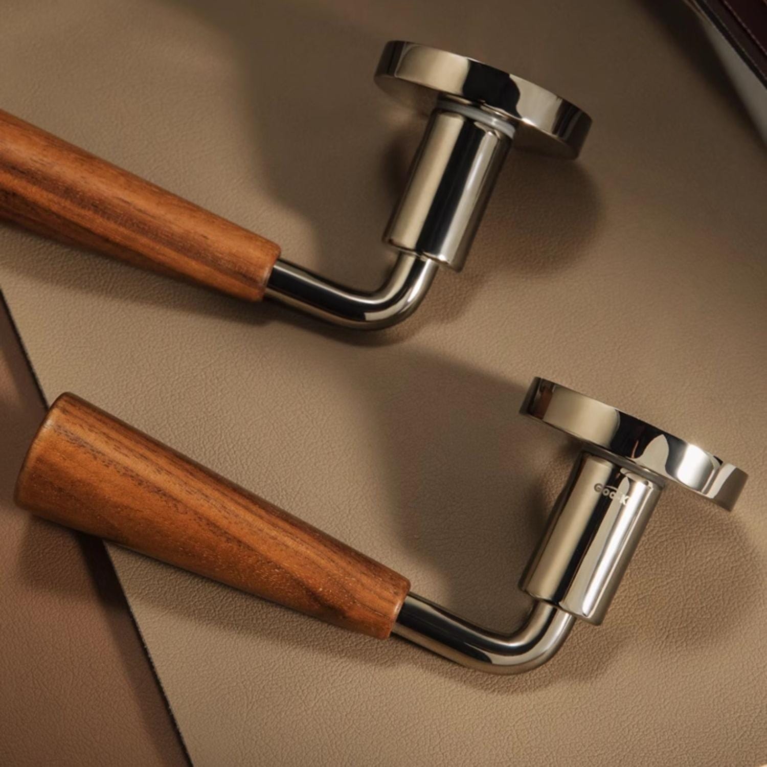 Goo-Ki Original Design Retro Style Magnetic Bedroom Door Lock Black Walnut Vintage Wooden Door Lock