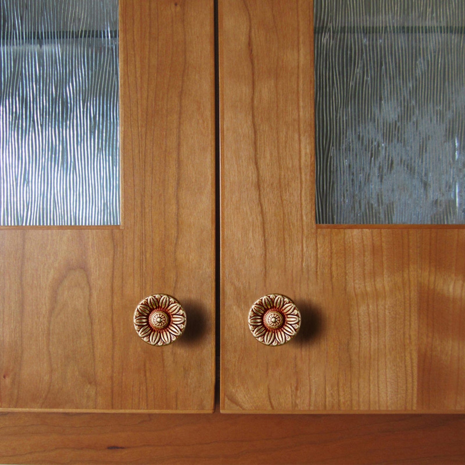 Goo-Ki Ornate Sunflower Embossed Cabinet Knobs Distressed Multi-Tone Zinc Alloy Furniture Hardware