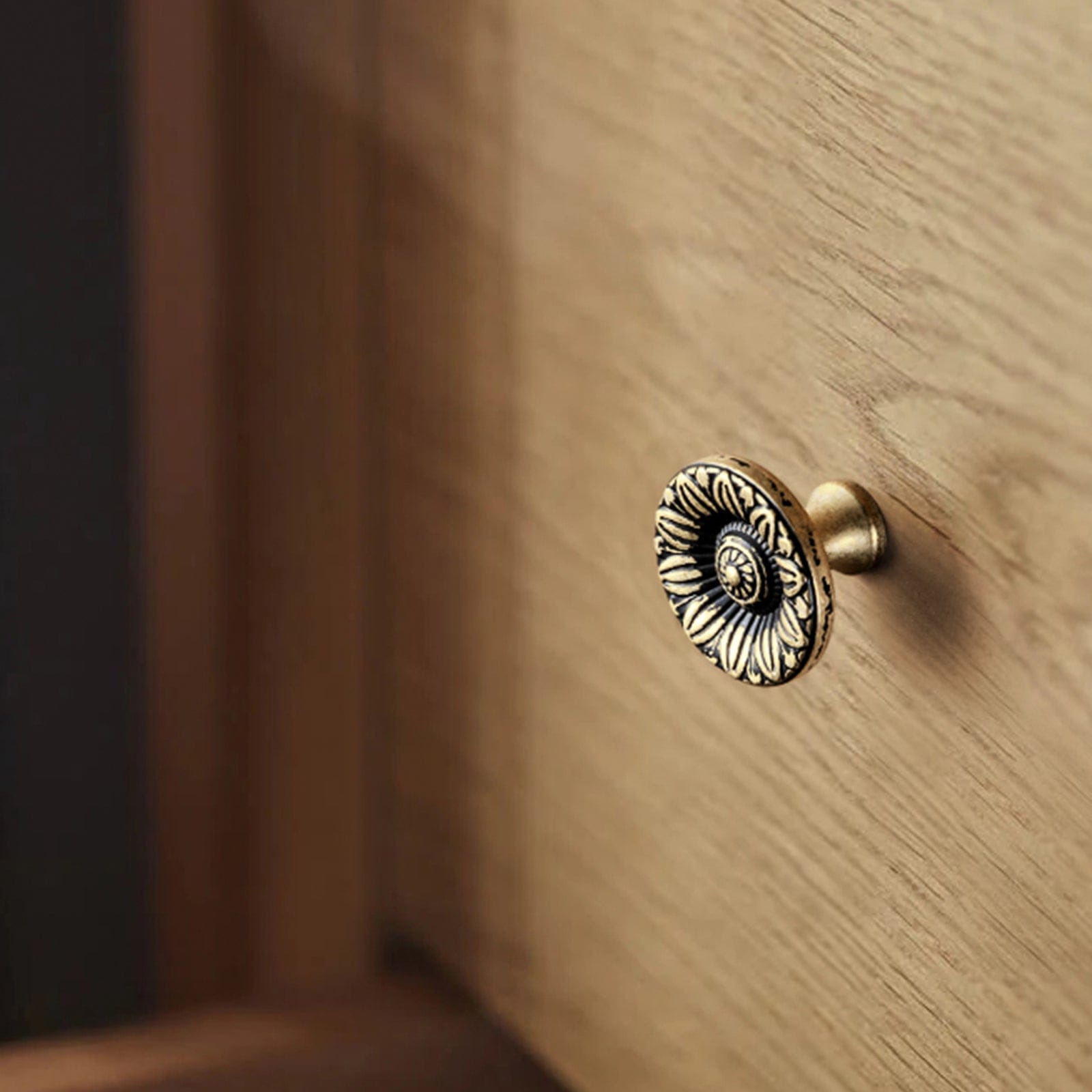 Goo-Ki Ornate Sunflower Embossed Cabinet Knobs Distressed Multi-Tone Zinc Alloy Furniture Hardware