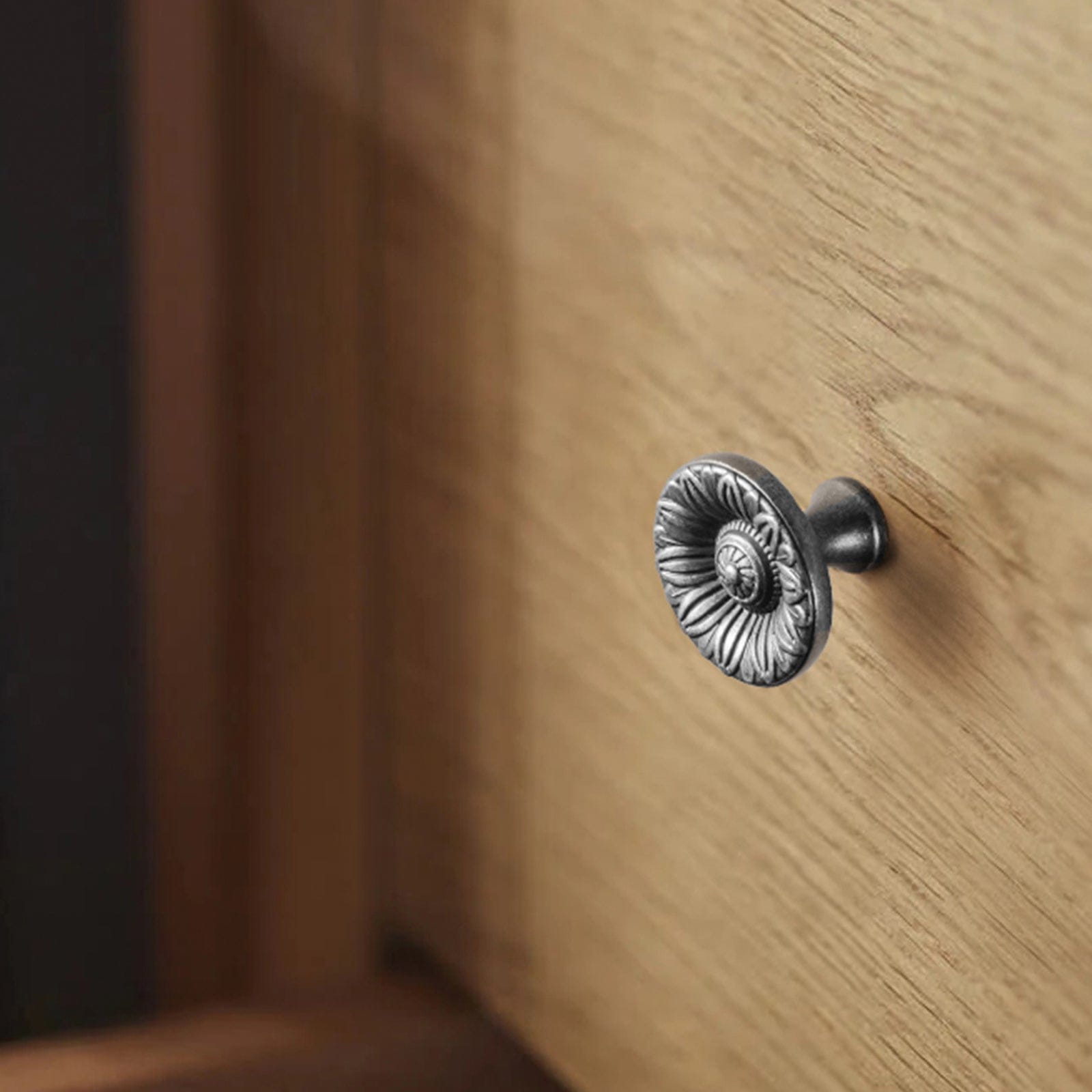 Goo-Ki Ornate Sunflower Embossed Cabinet Knobs Distressed Multi-Tone Zinc Alloy Furniture Hardware
