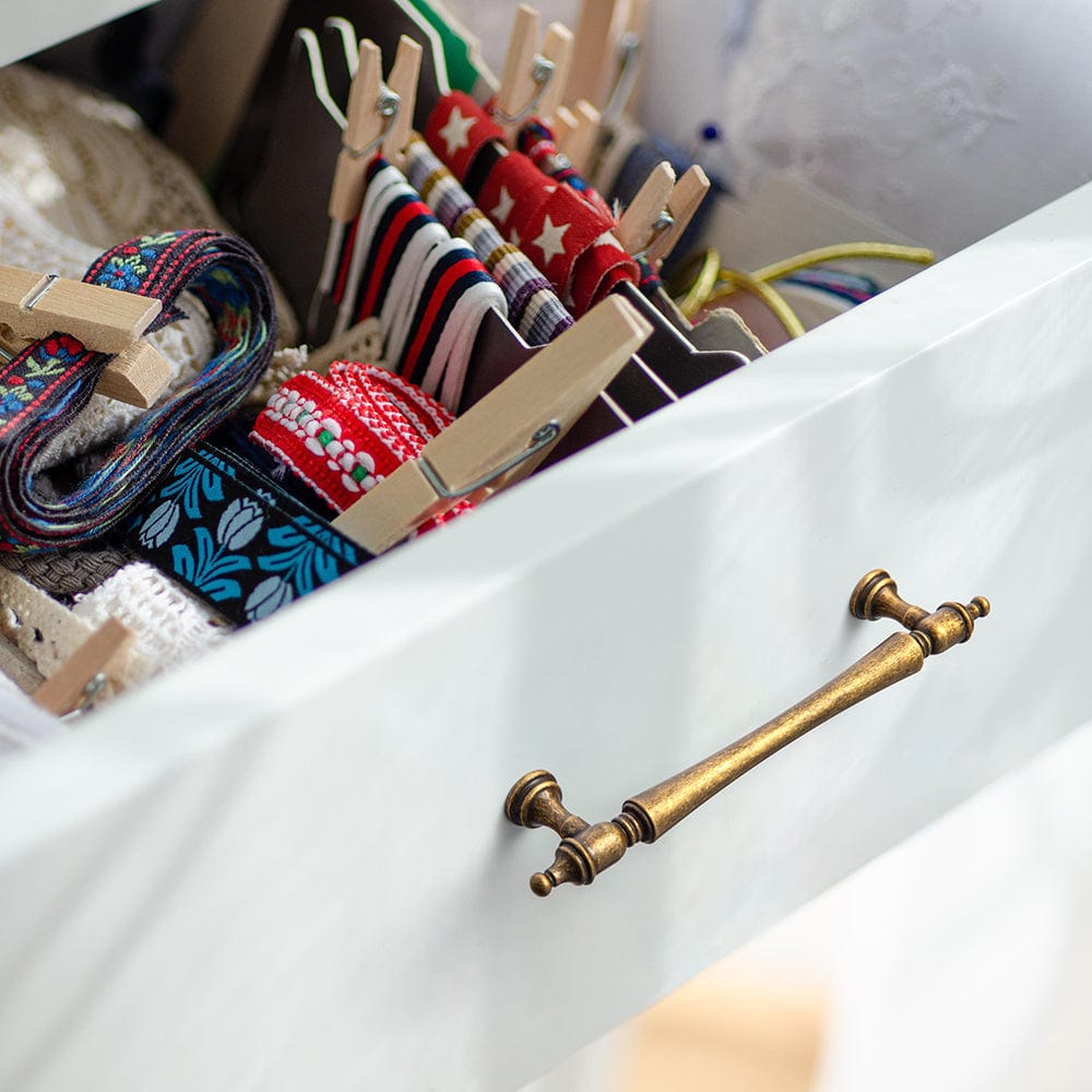 Goo-Ki Ornate Tapered Cabinet Handle with Sculpted Detailing Vintage Hardware for Kitchen