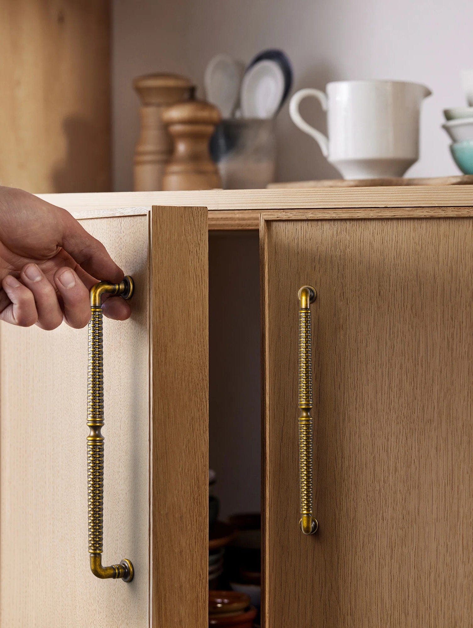 Goo-Ki Ornate Woven Pattern Zinc Alloy Cabinet Knobs & Pulls - Retro Style Hardware for Kitchen Cabinets