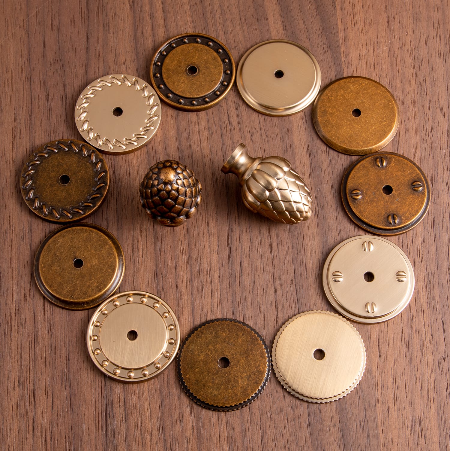 Goo-Ki Pinecone-Shaped Cabinet Knobs Premium Zinc Alloy Decorative Drawer Knobs with Multiple Styles of Round Backplates