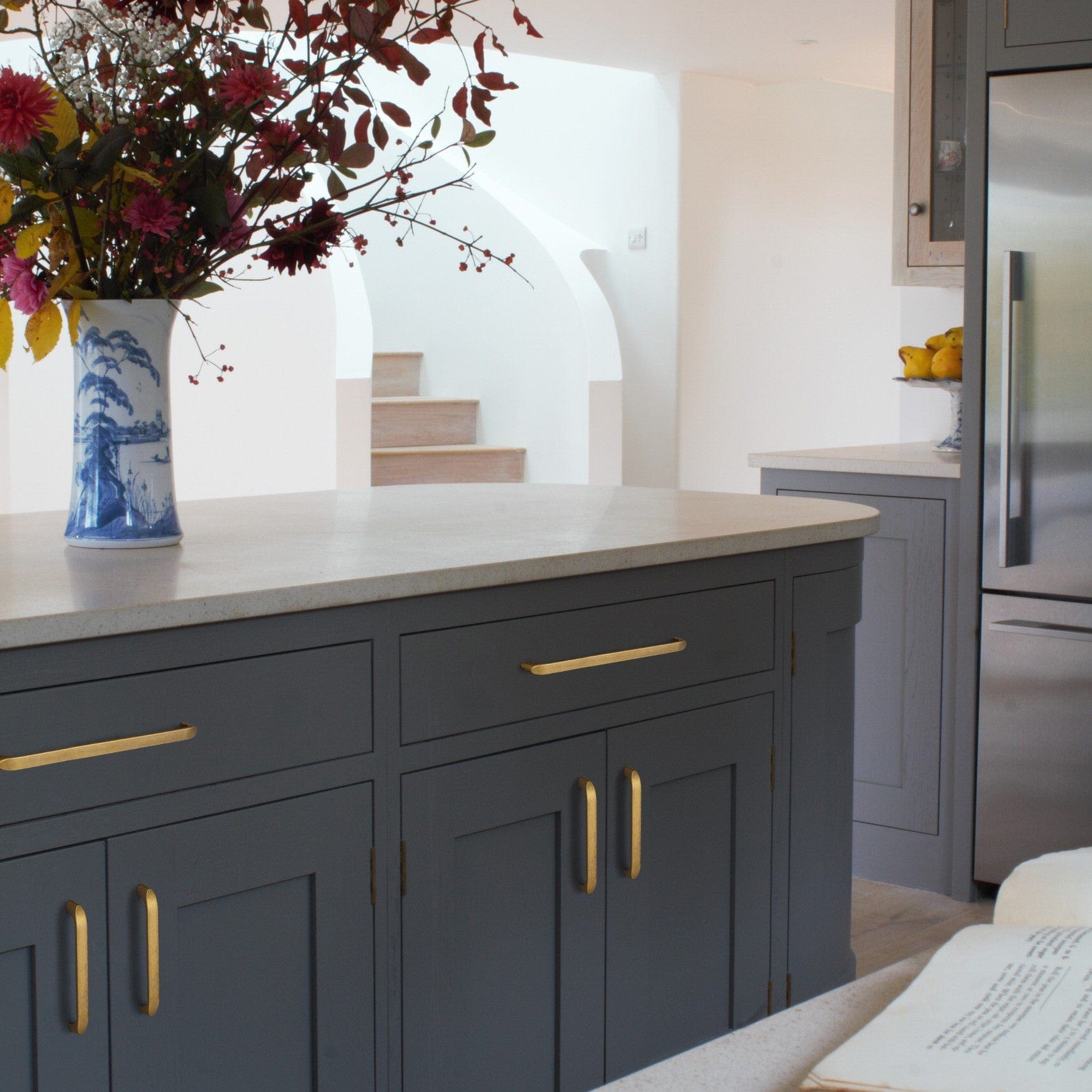 Goo-Ki Retro Brass Cabinet Handles Timeless Drawer Pulls for Classic Furniture Revival