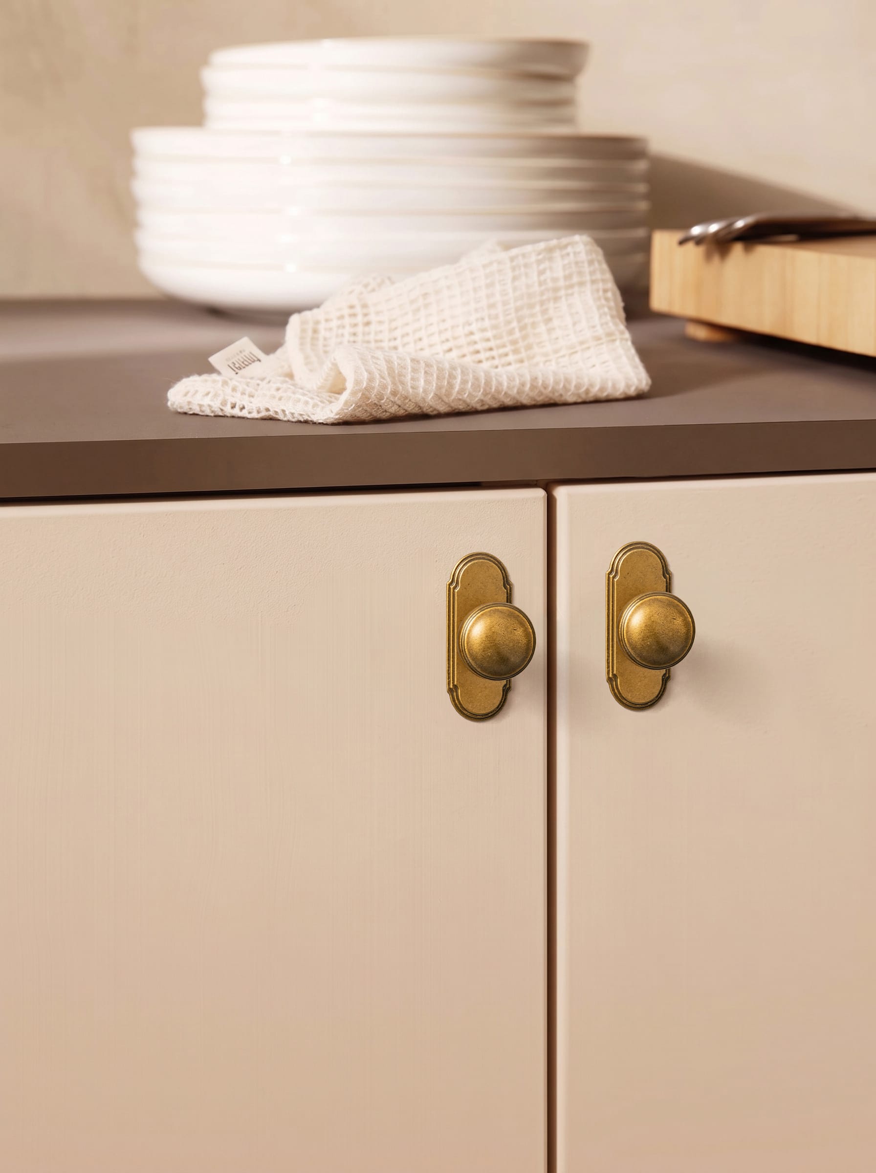 Goo-Ki Ring-Lined Round Dome Cabinet Hardware Zinc Alloy Ball-Shaped Cabinet Knobs