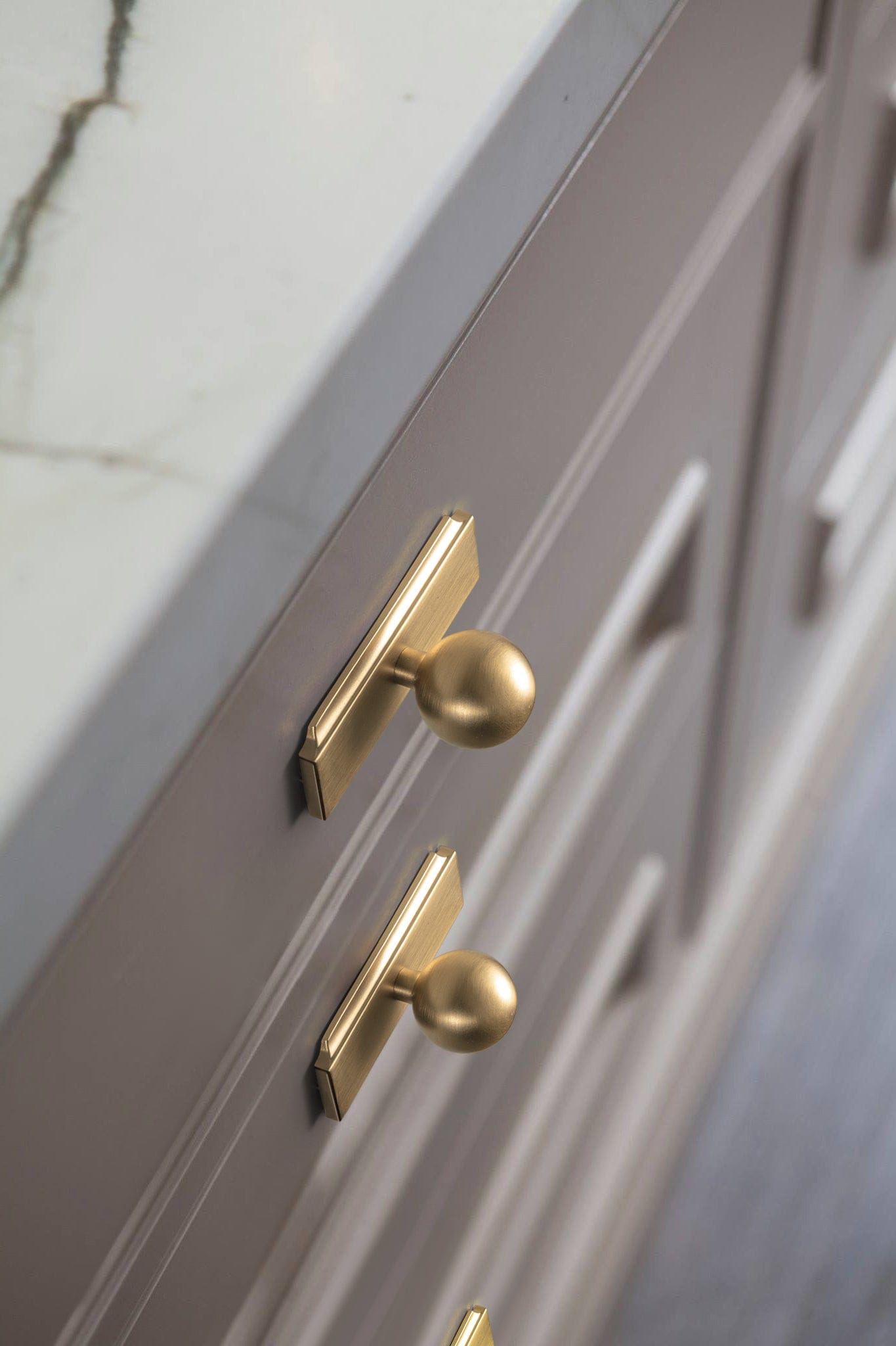Goo-Ki Round Cabinet Knobs with Back Plate Zinc Alloy Cabinet Handle with Long Back Plate