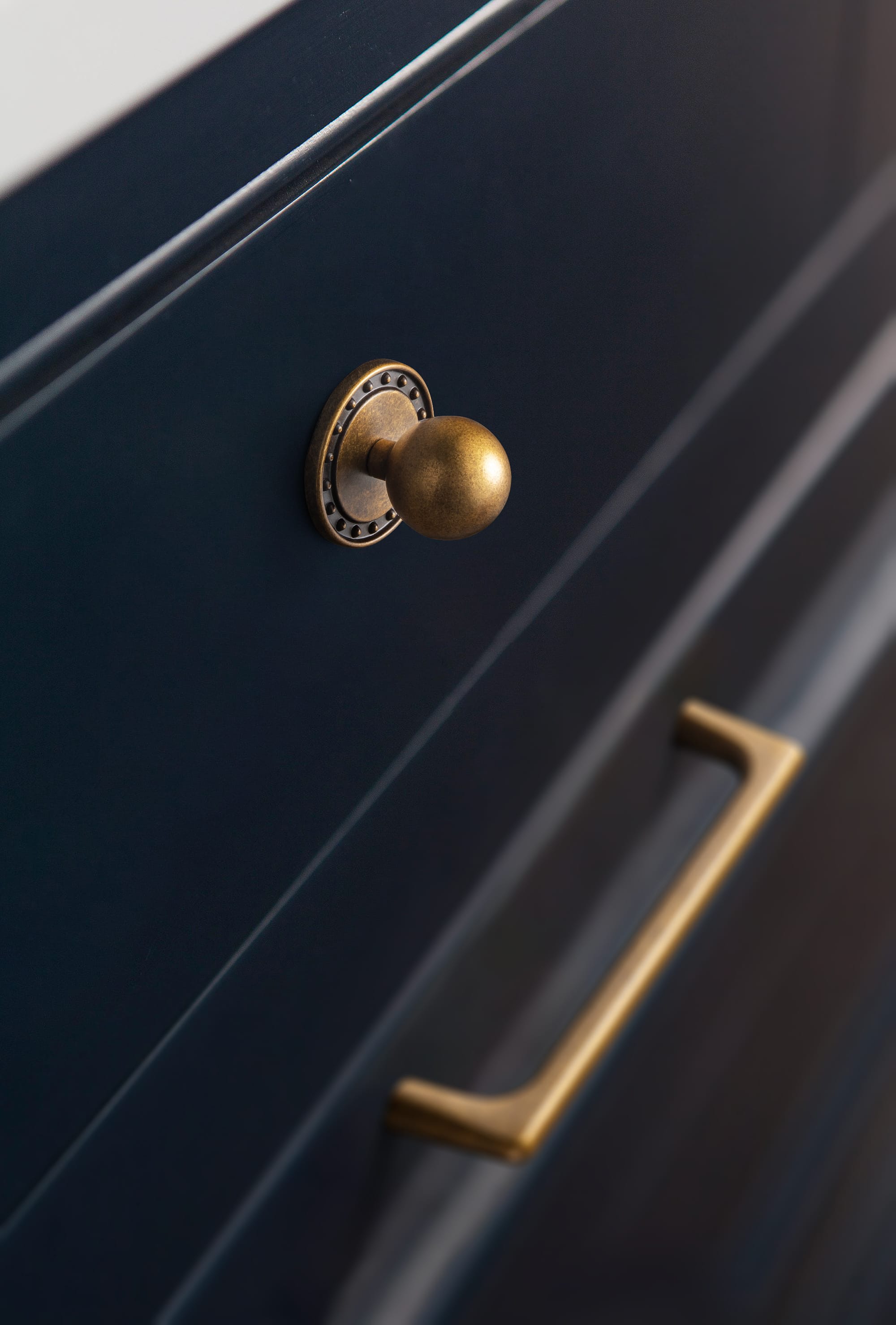 Goo-Ki Round Cabinet Knobs with Back Plate Zinc Alloy Cabinet Handle with Long Back Plate