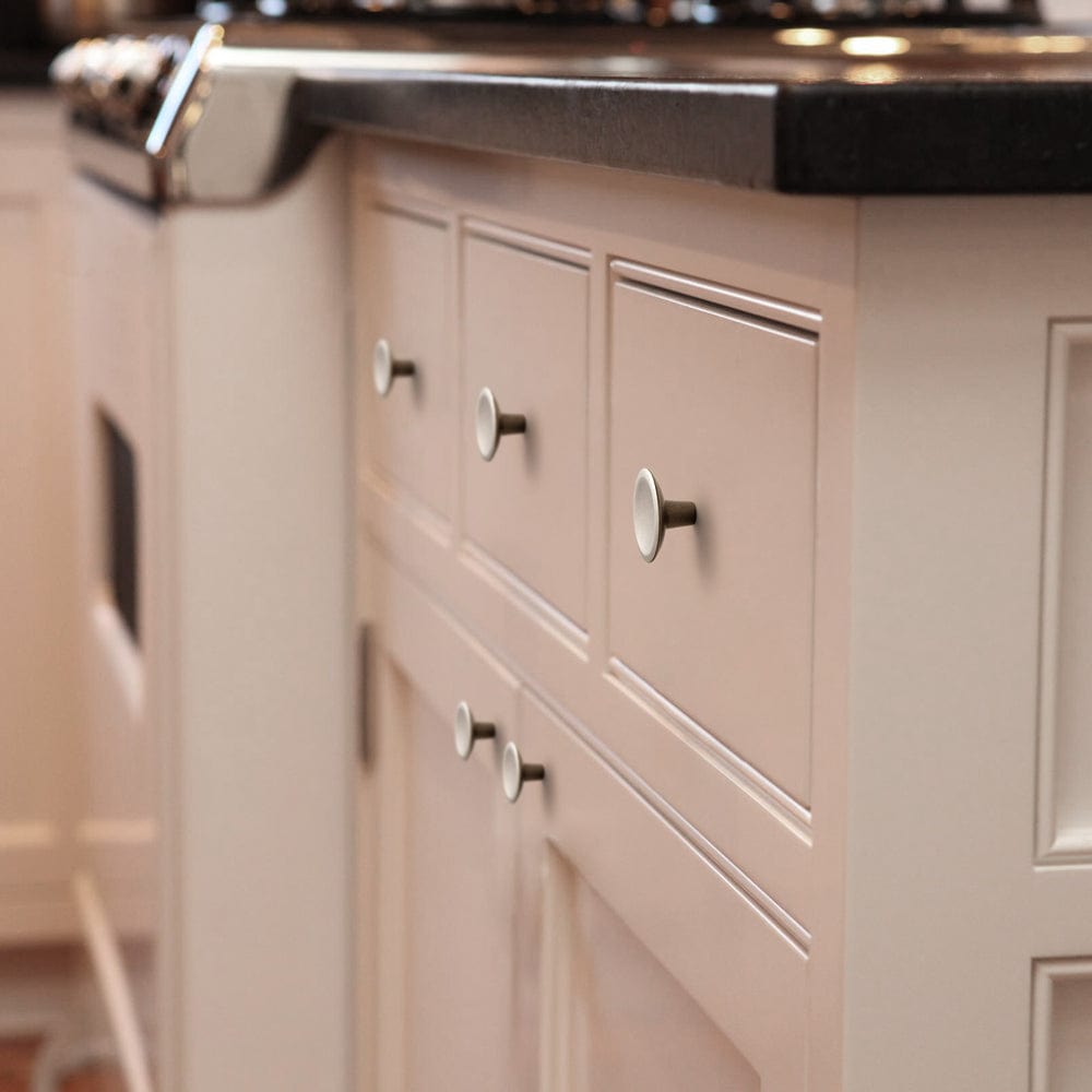 Goo-Ki Round Vintage Cabinet Knobs Concave Design with Tapered Base Kitchen Drawer Hardware