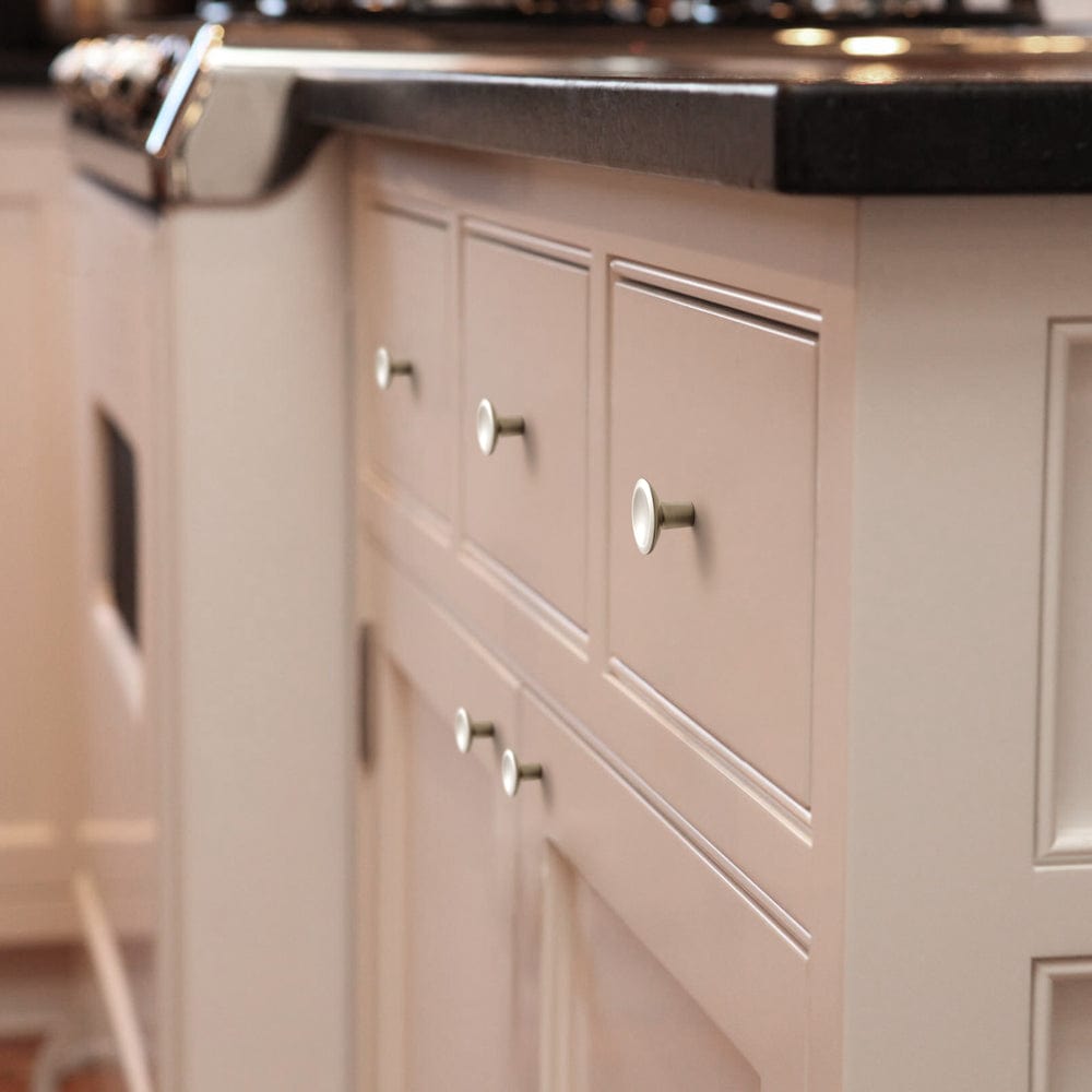 Goo-Ki Round Vintage Cabinet Knobs Concave Design with Tapered Base Kitchen Drawer Hardware