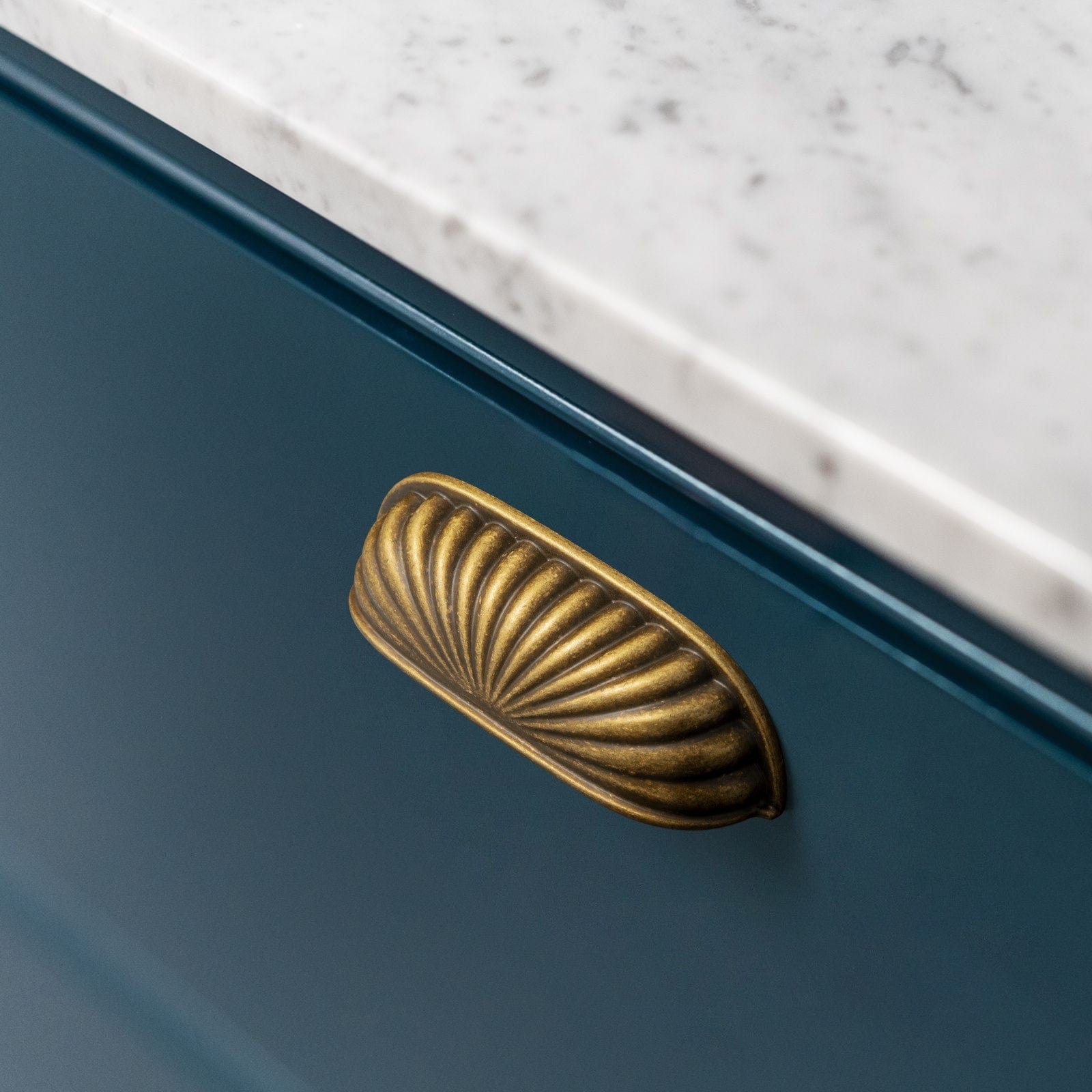 Goo-Ki Semicircular Antique Brass Cabinet Pulls Half Moon Shaped Bin Cup Drawer Pull