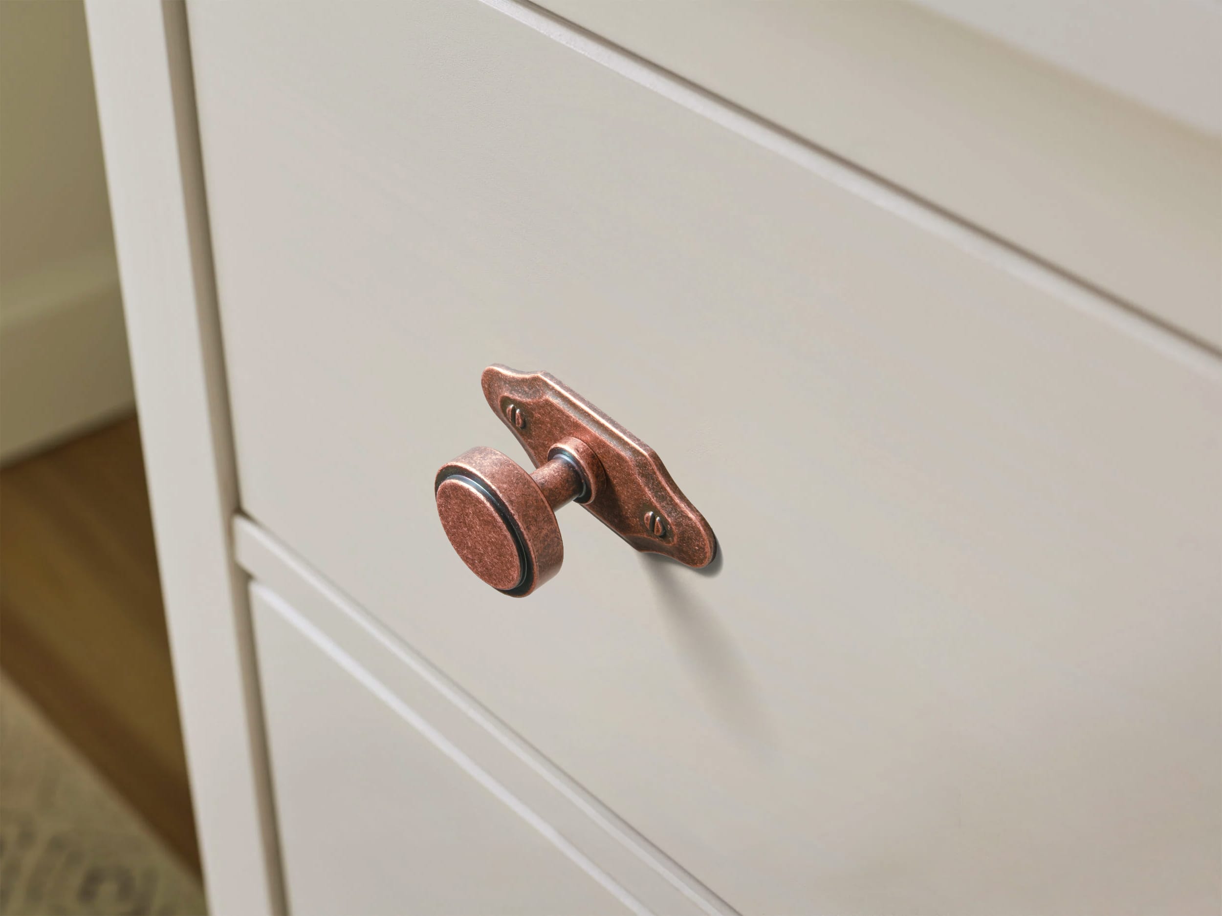 Goo-Ki Simple Cylindrical Zinc Alloy Drawer Knob with Elegant Design