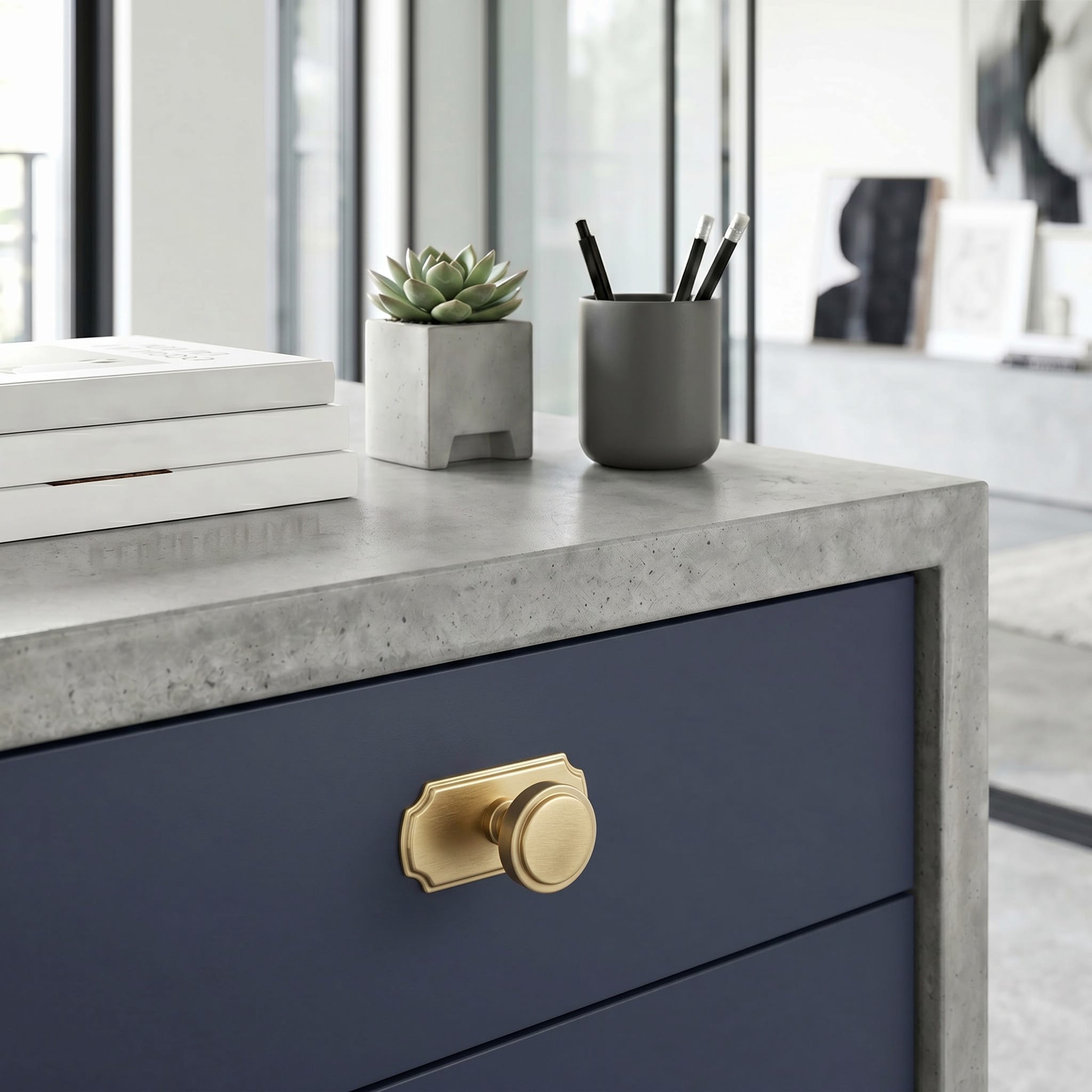 Goo-Ki Simple Cylindrical Zinc Alloy Drawer Knob with Elegant Design