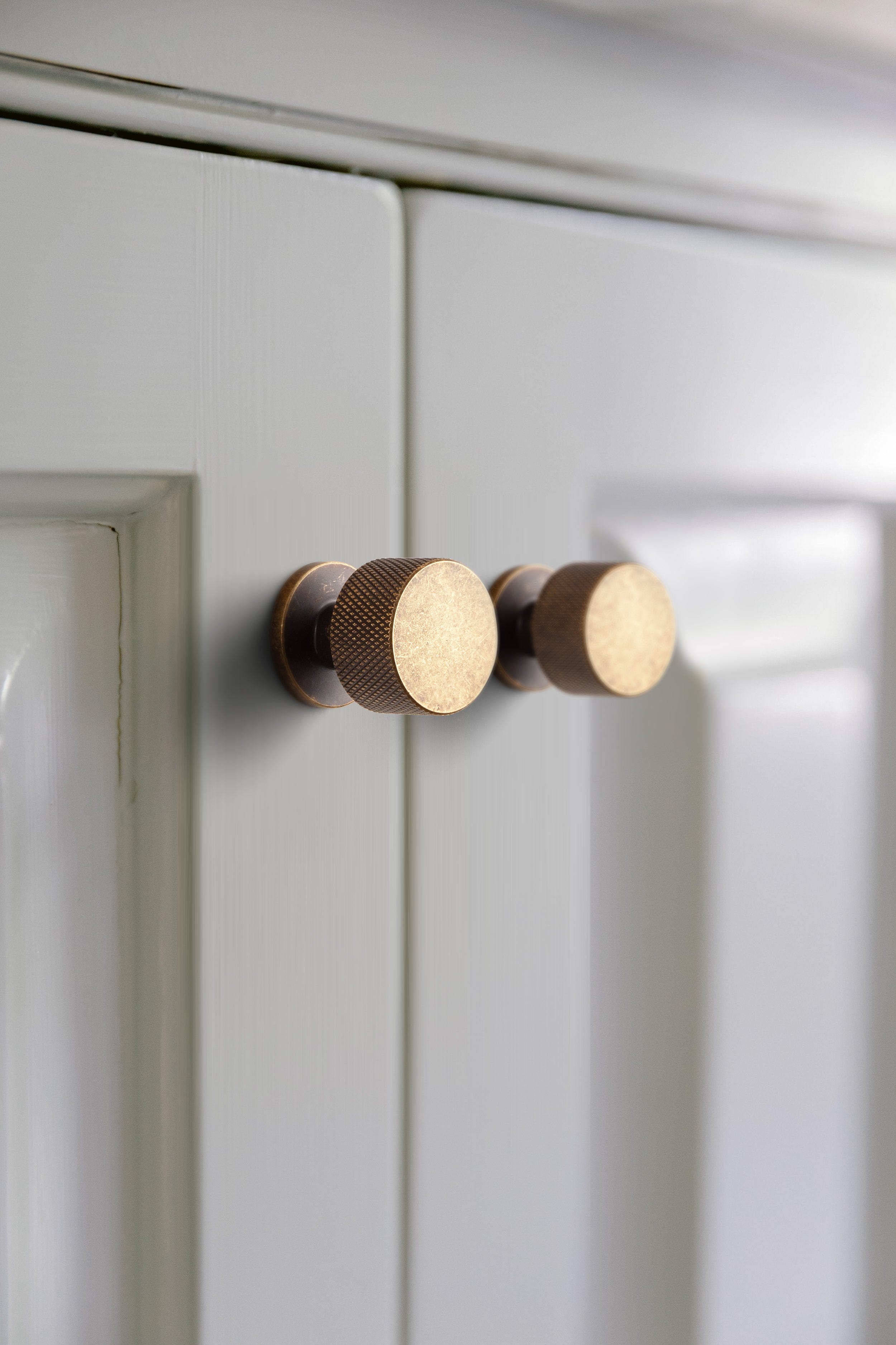 Goo-Ki Single Hole Knurled Decorations Cabinet Large Knob Hardware for Bedroom Kitchen