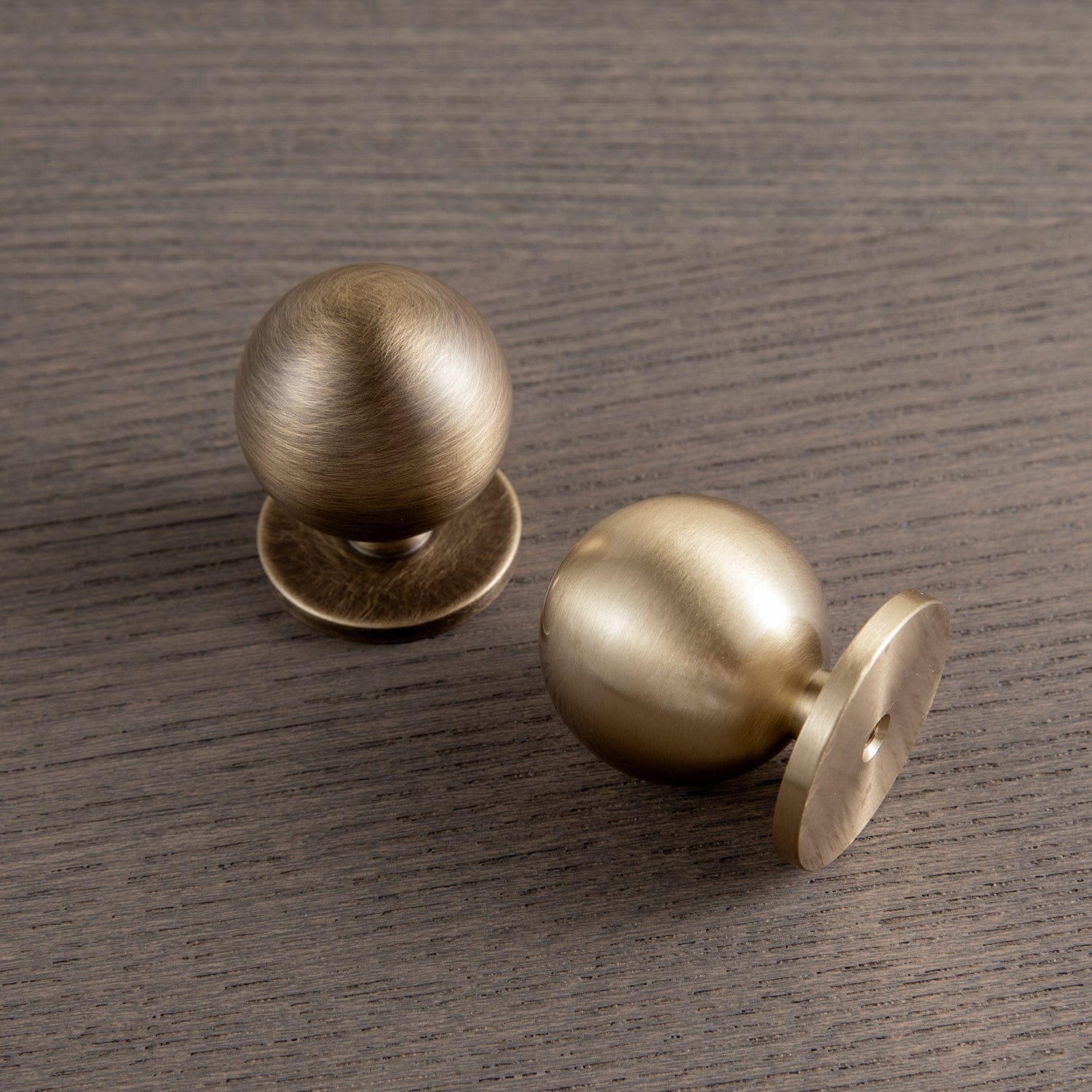 Goo-Ki Solid Brass Cabinet Knobs – Premium Round Egg-Shaped Drawer Pulls for Kitchen & Bathroom