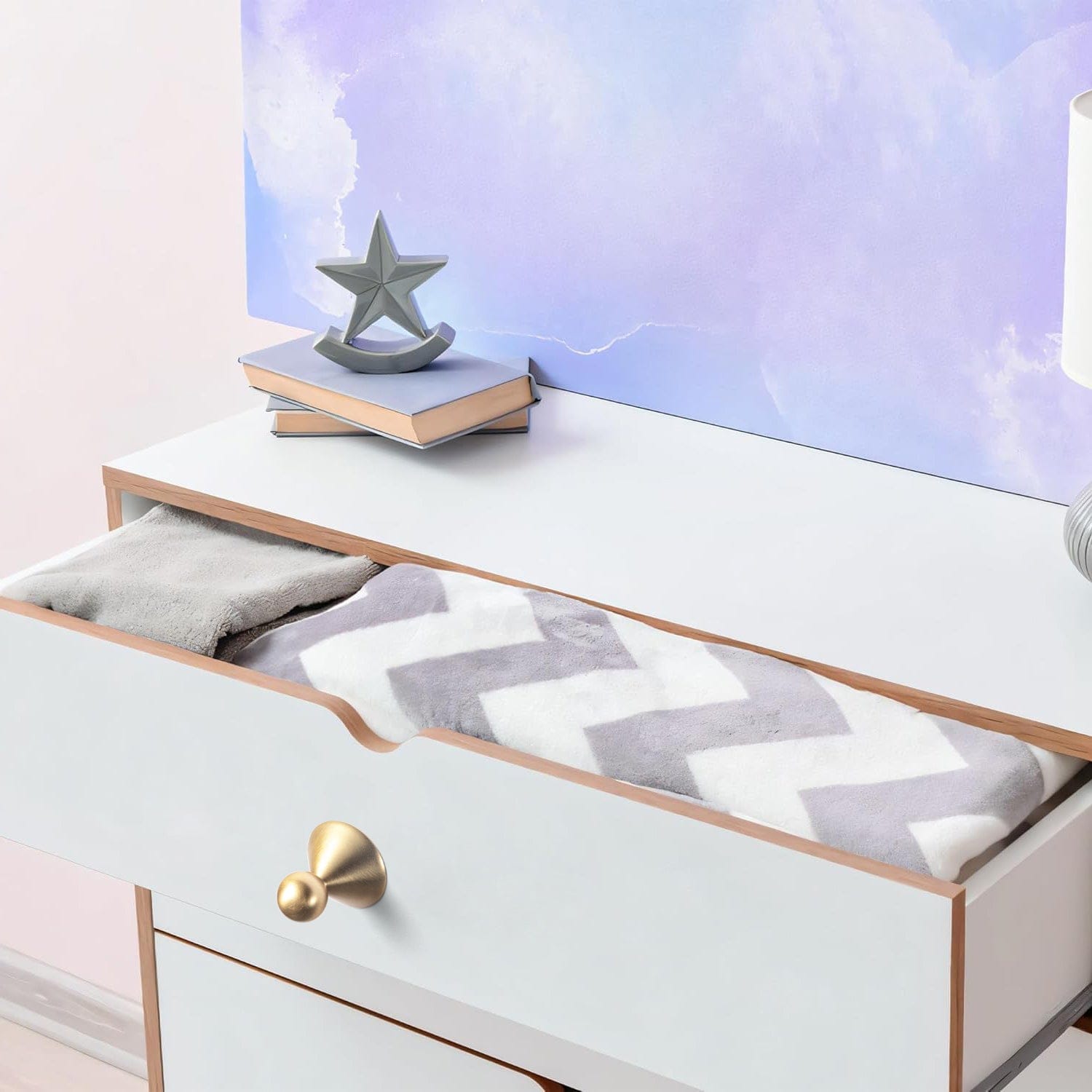 Goo-Ki Statement Zinc Alloy Cabinet Pull – Geometric Ball and Cone Design for Drawer