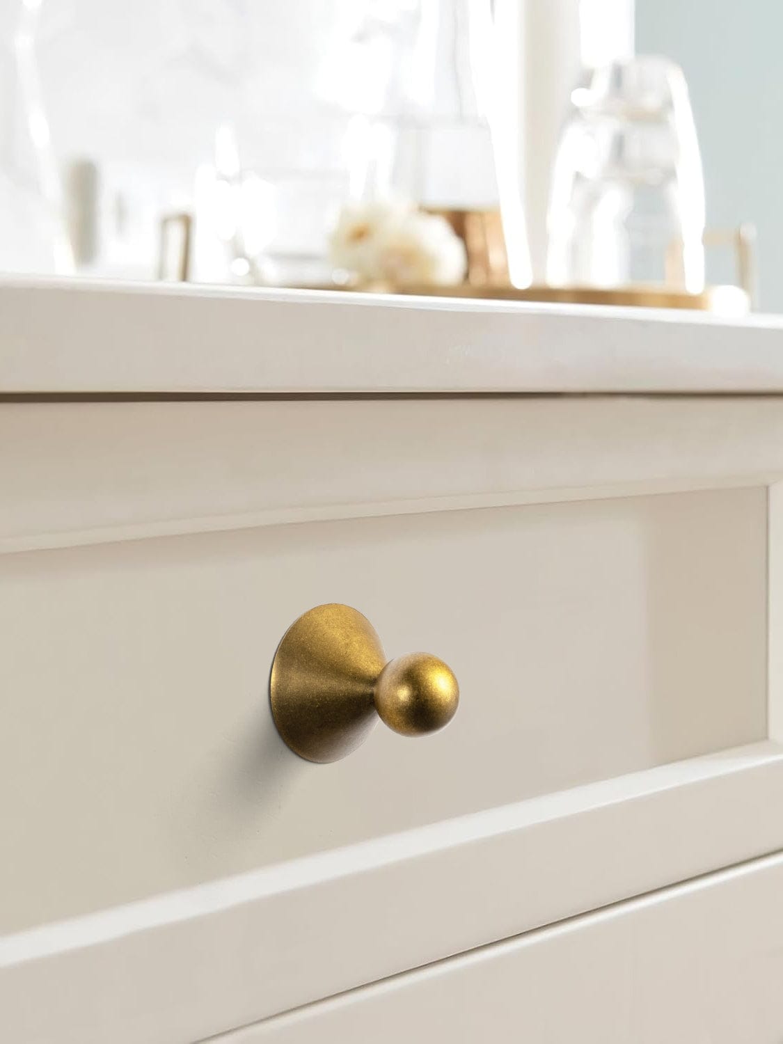 Goo-Ki Statement Zinc Alloy Cabinet Pull – Geometric Ball and Cone Design for Drawer