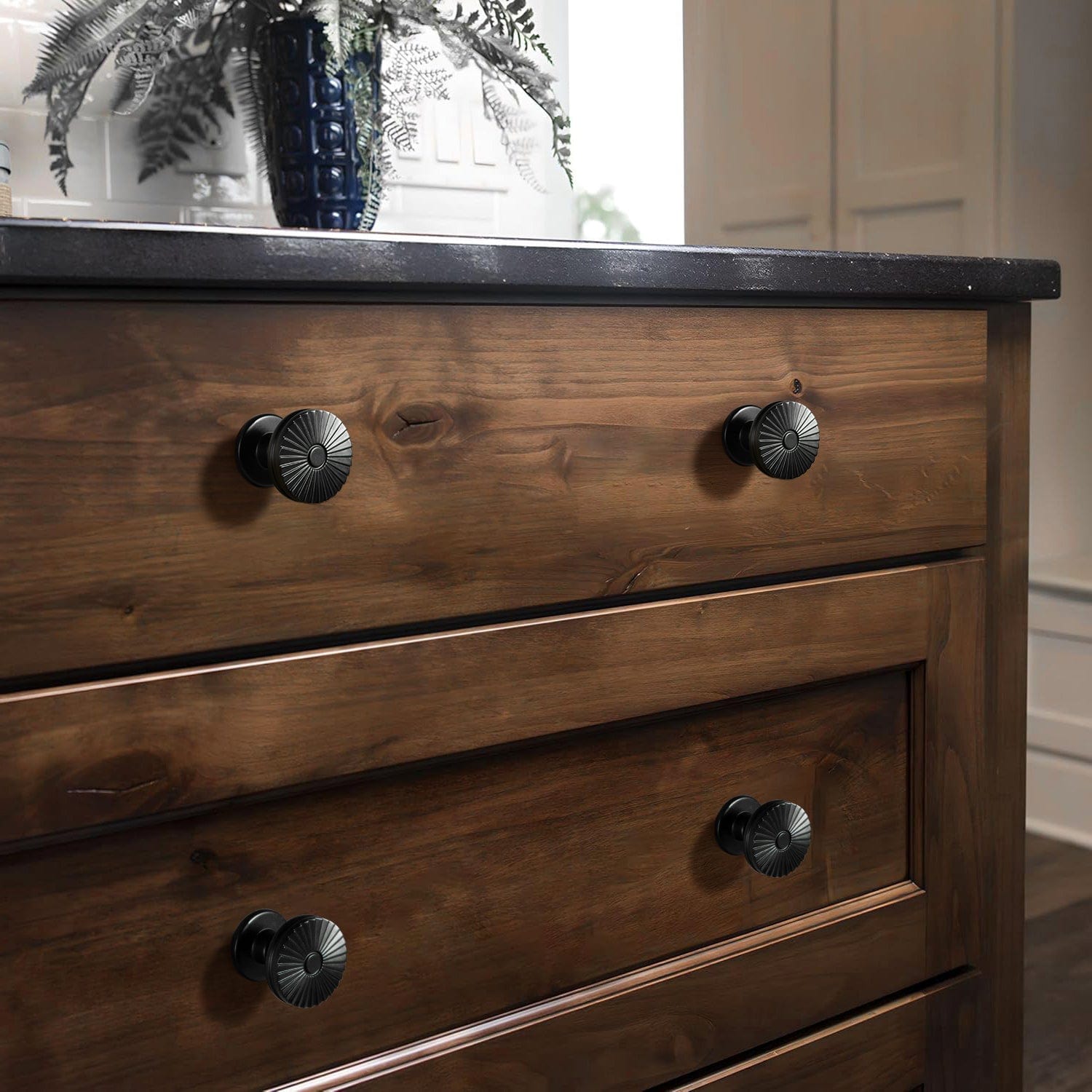 Goo-Ki Sunburst - Shaped Vintage Brass Cabinet Knobs for Distinctive Style