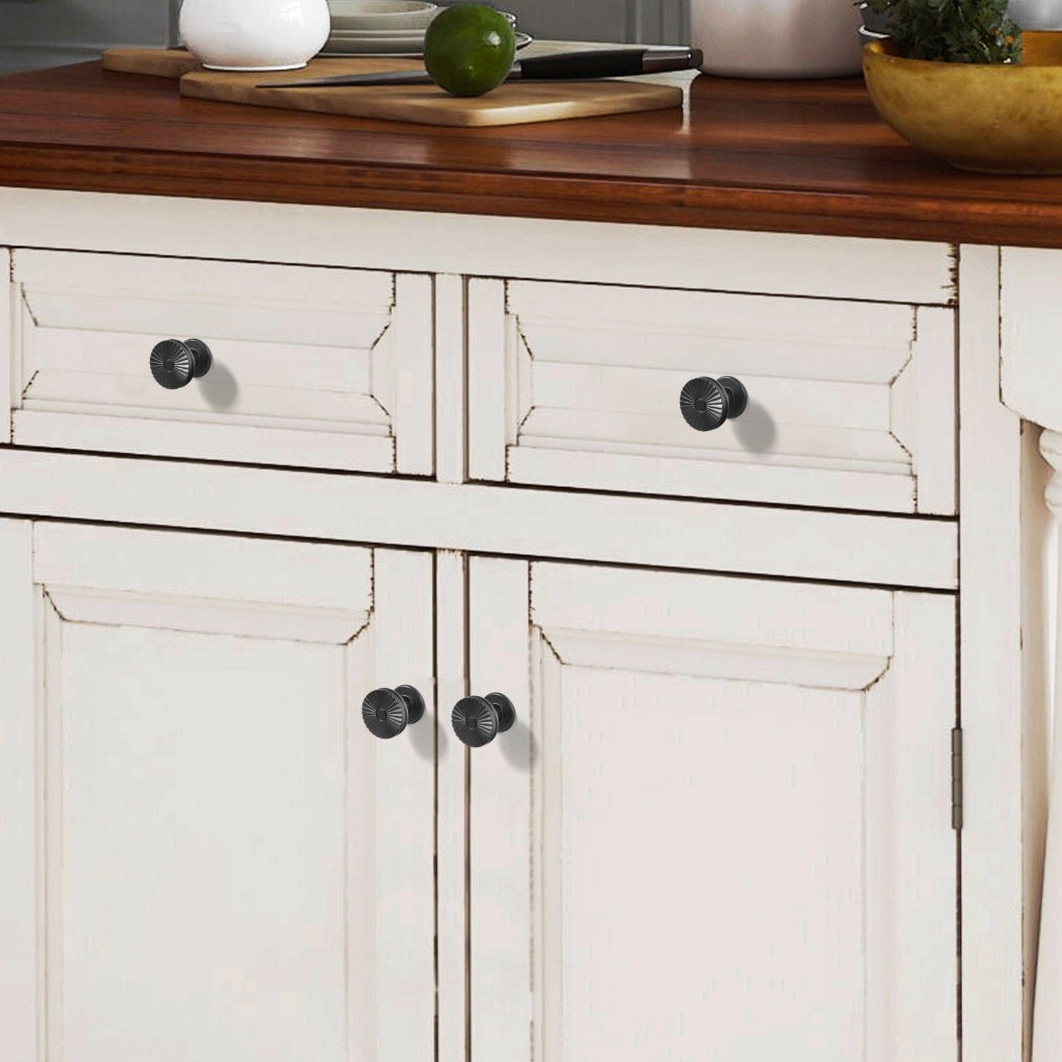 Goo-Ki Sunburst - Shaped Vintage Brass Cabinet Knobs for Distinctive Style