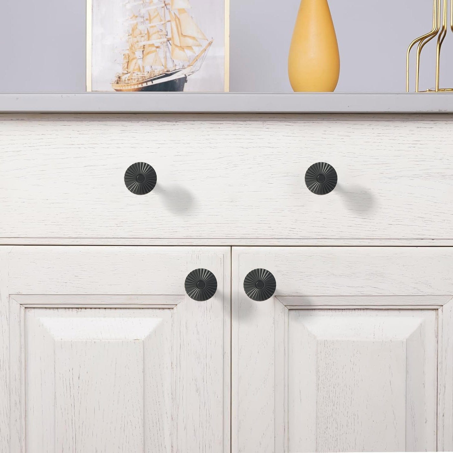 Goo-Ki Sunburst - Shaped Vintage Brass Cabinet Knobs for Distinctive Style