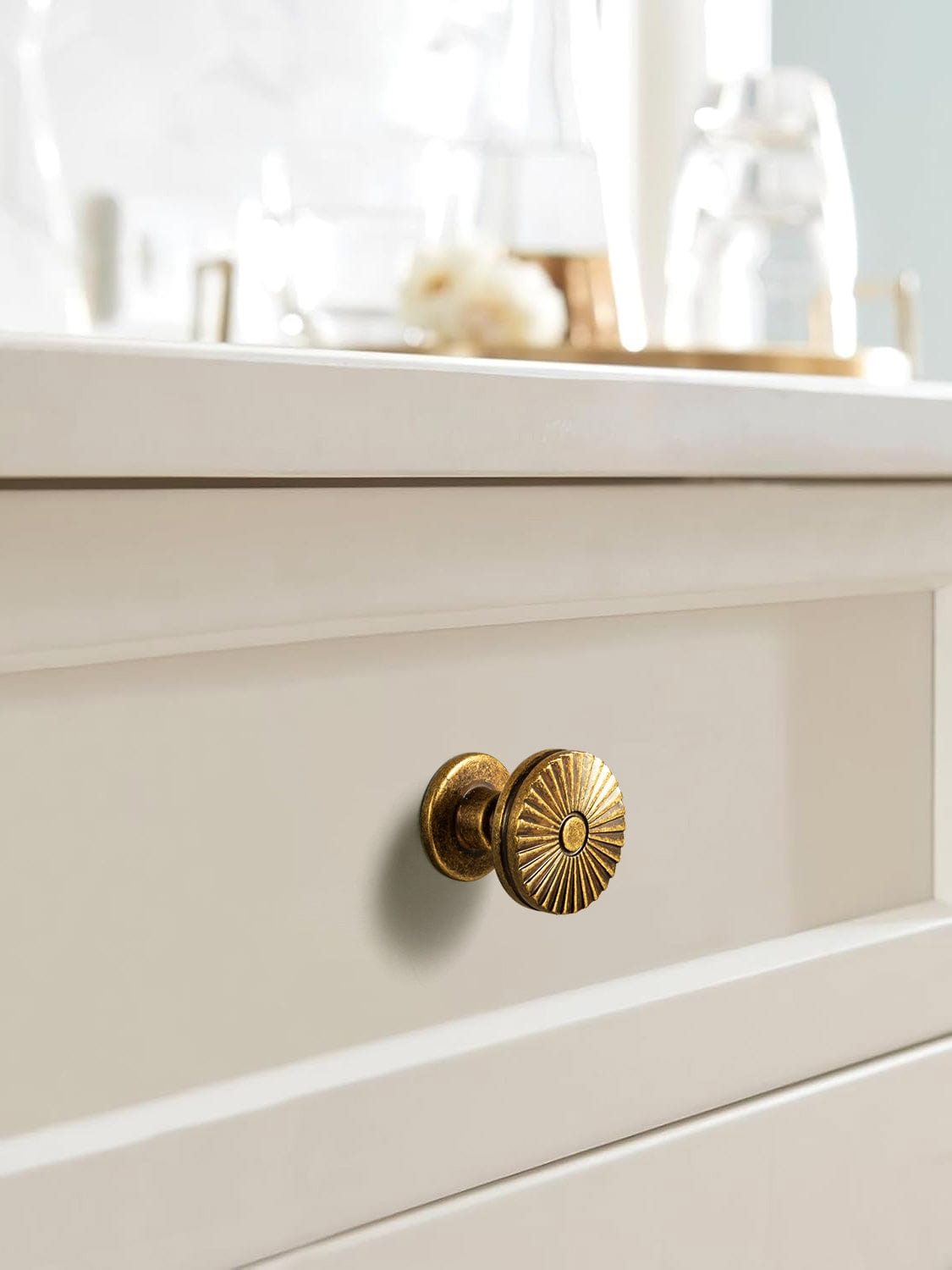 Goo-Ki Sunburst - Shaped Vintage Brass Cabinet Knobs for Distinctive Style